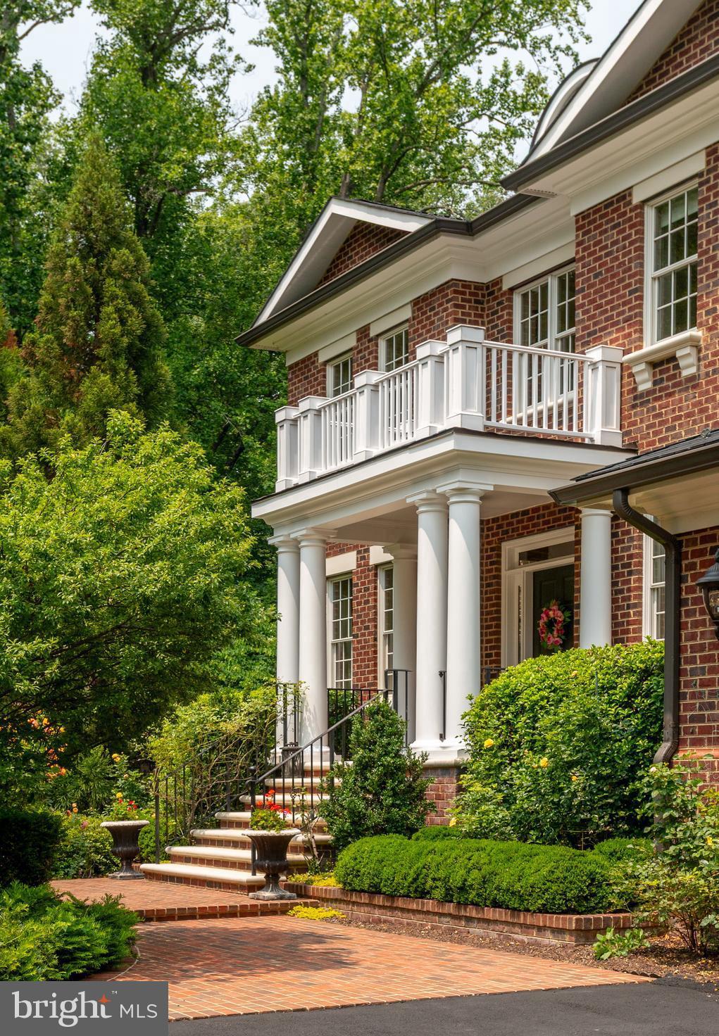LANGLEY FOREST - Residential