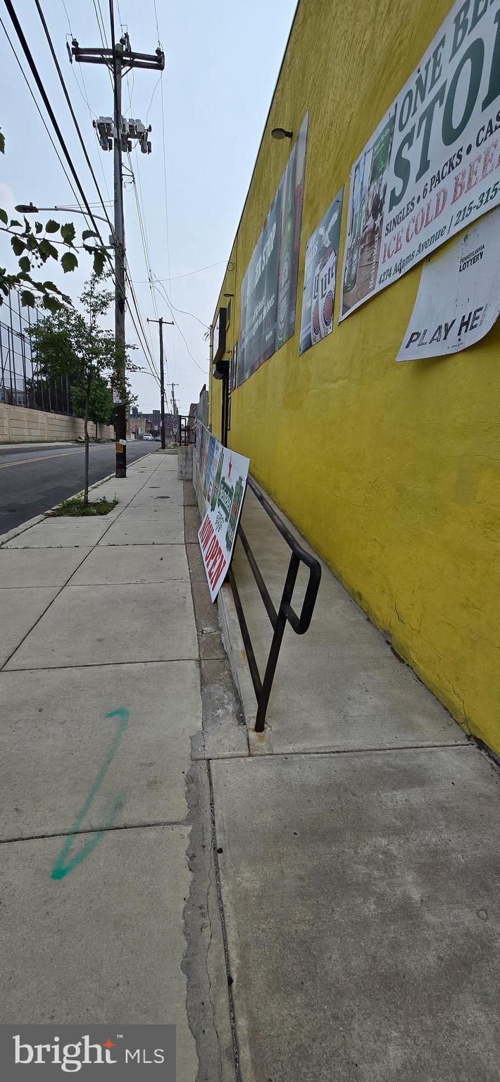 FRANKFORD - Commercial Sale