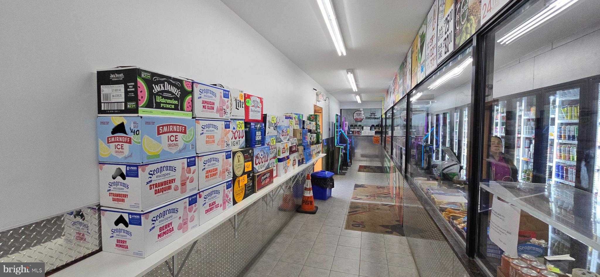 FRANKFORD - Commercial Sale