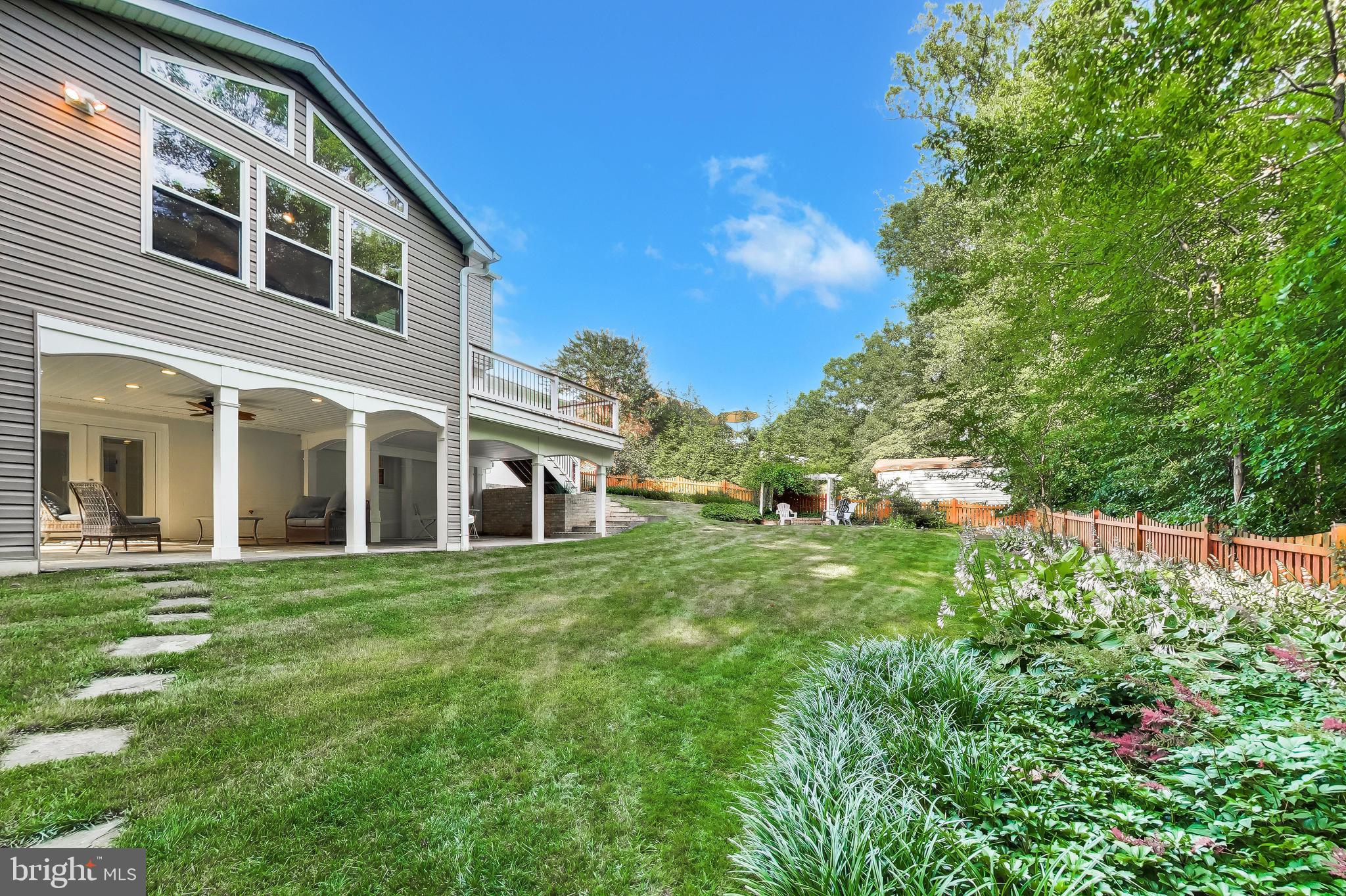 WILLOW WOODS - Residential