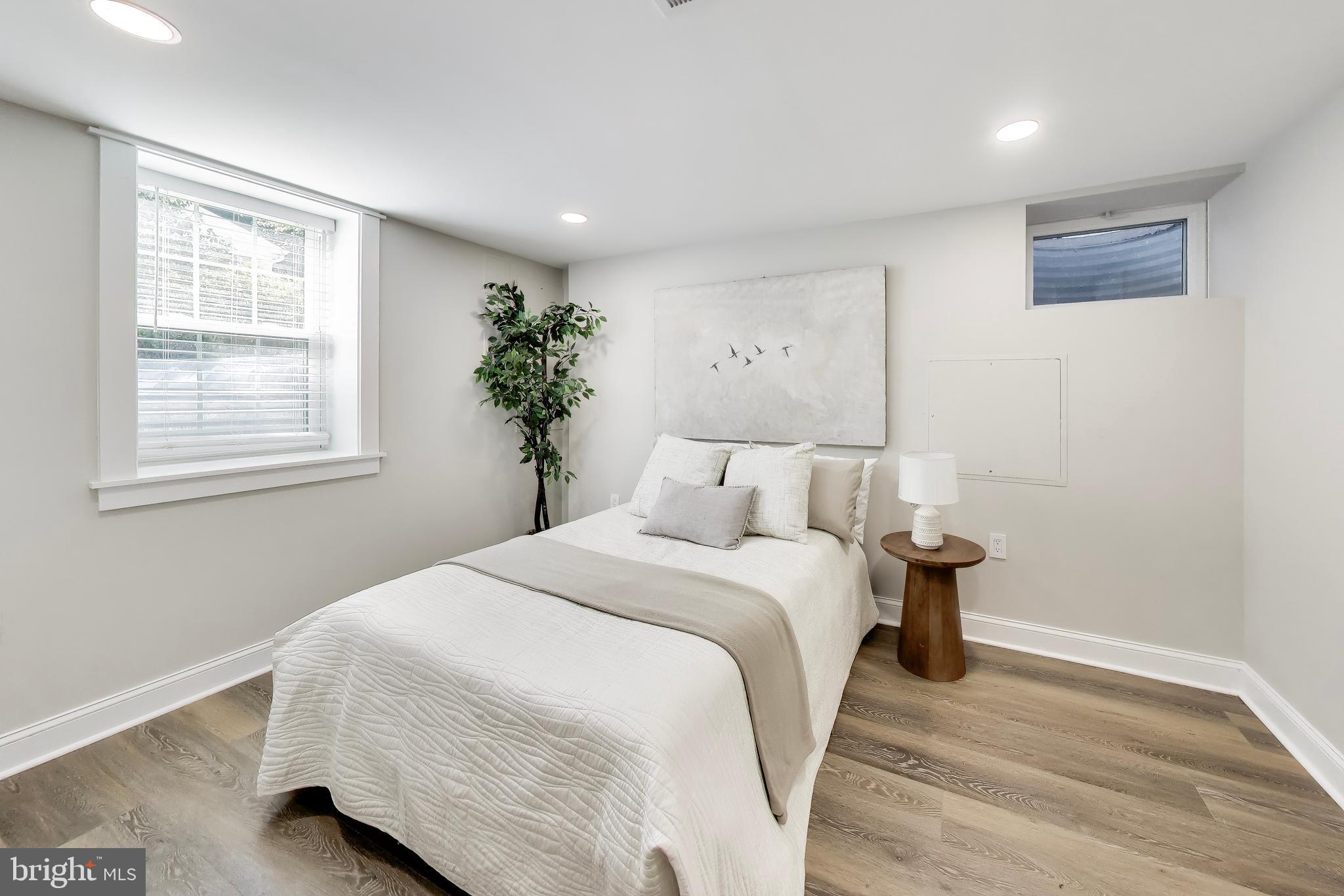 WILLOW WOODS - Residential