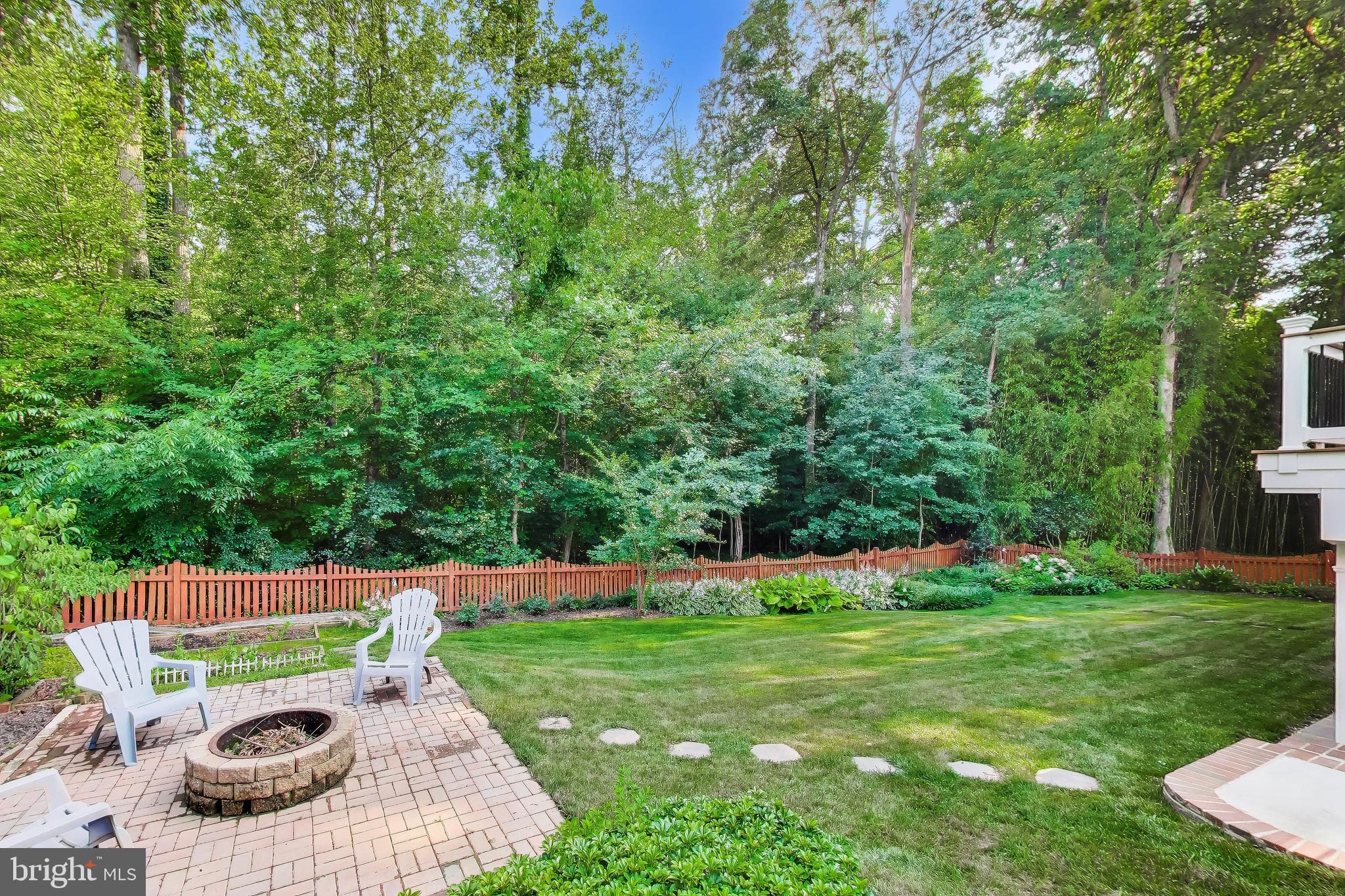 WILLOW WOODS - Residential