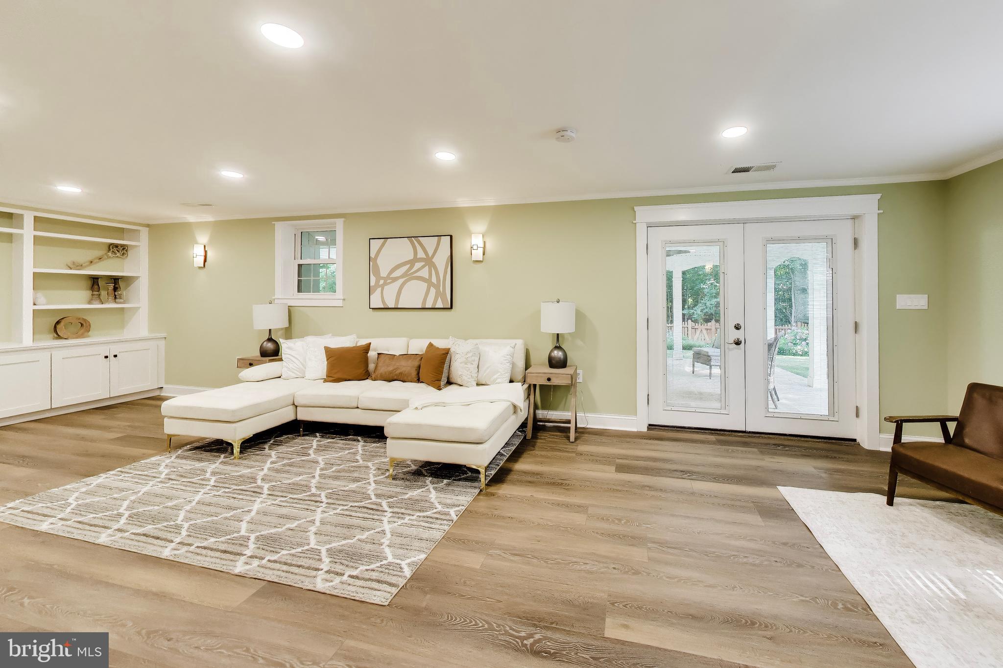 WILLOW WOODS - Residential