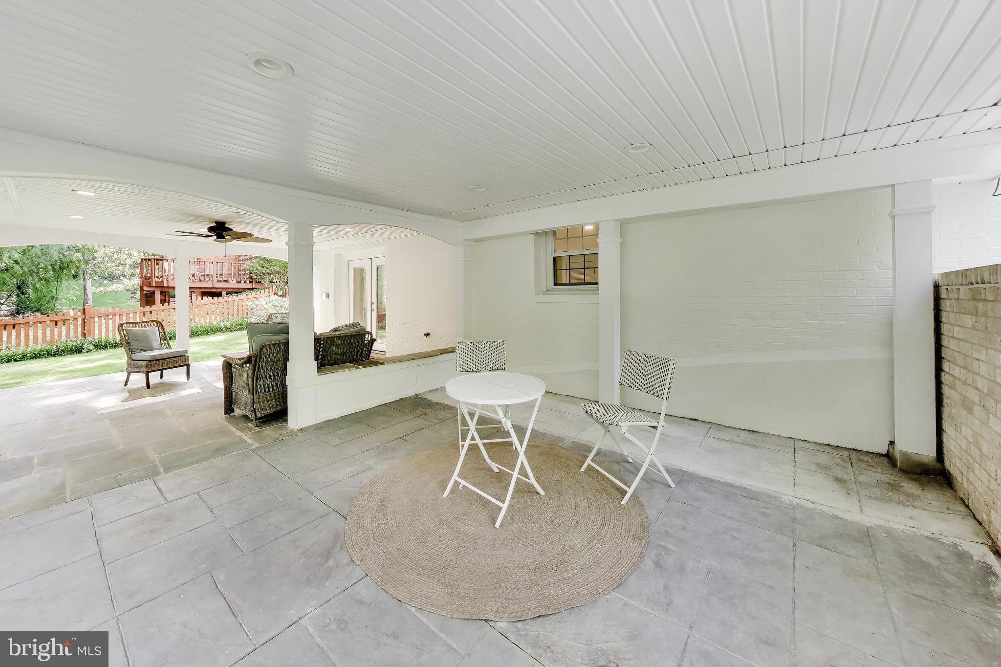 WILLOW WOODS - Residential