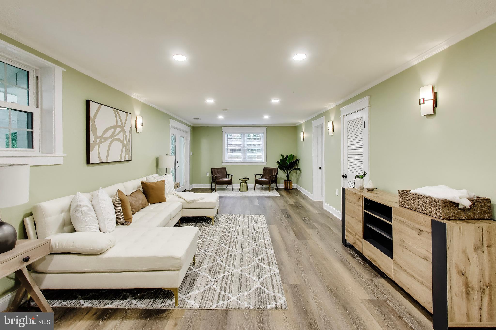 WILLOW WOODS - Residential