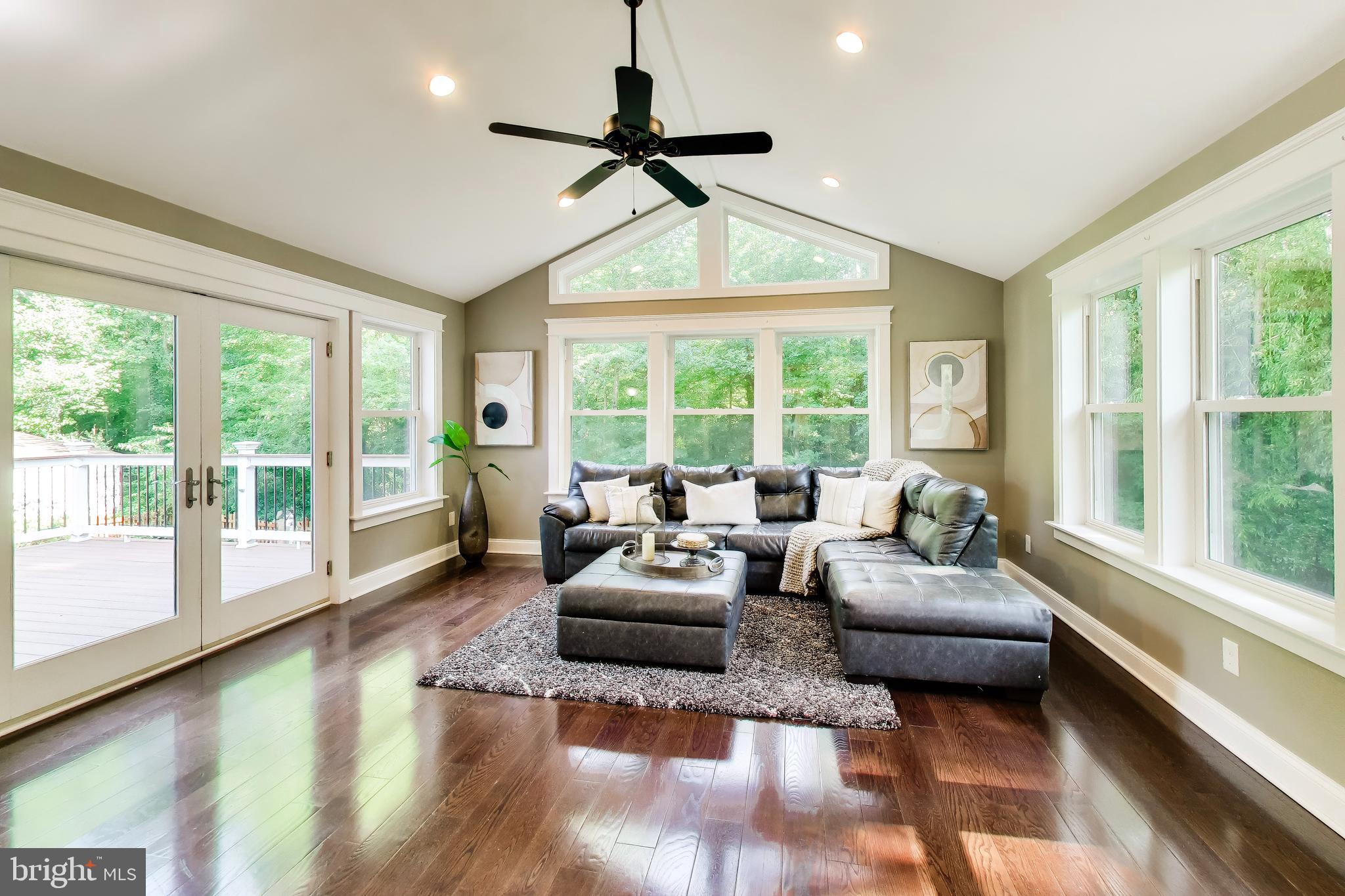 WILLOW WOODS - Residential