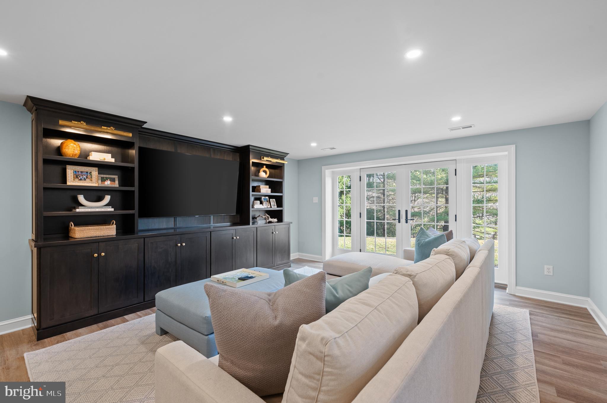 BROOKE FARM - Residential