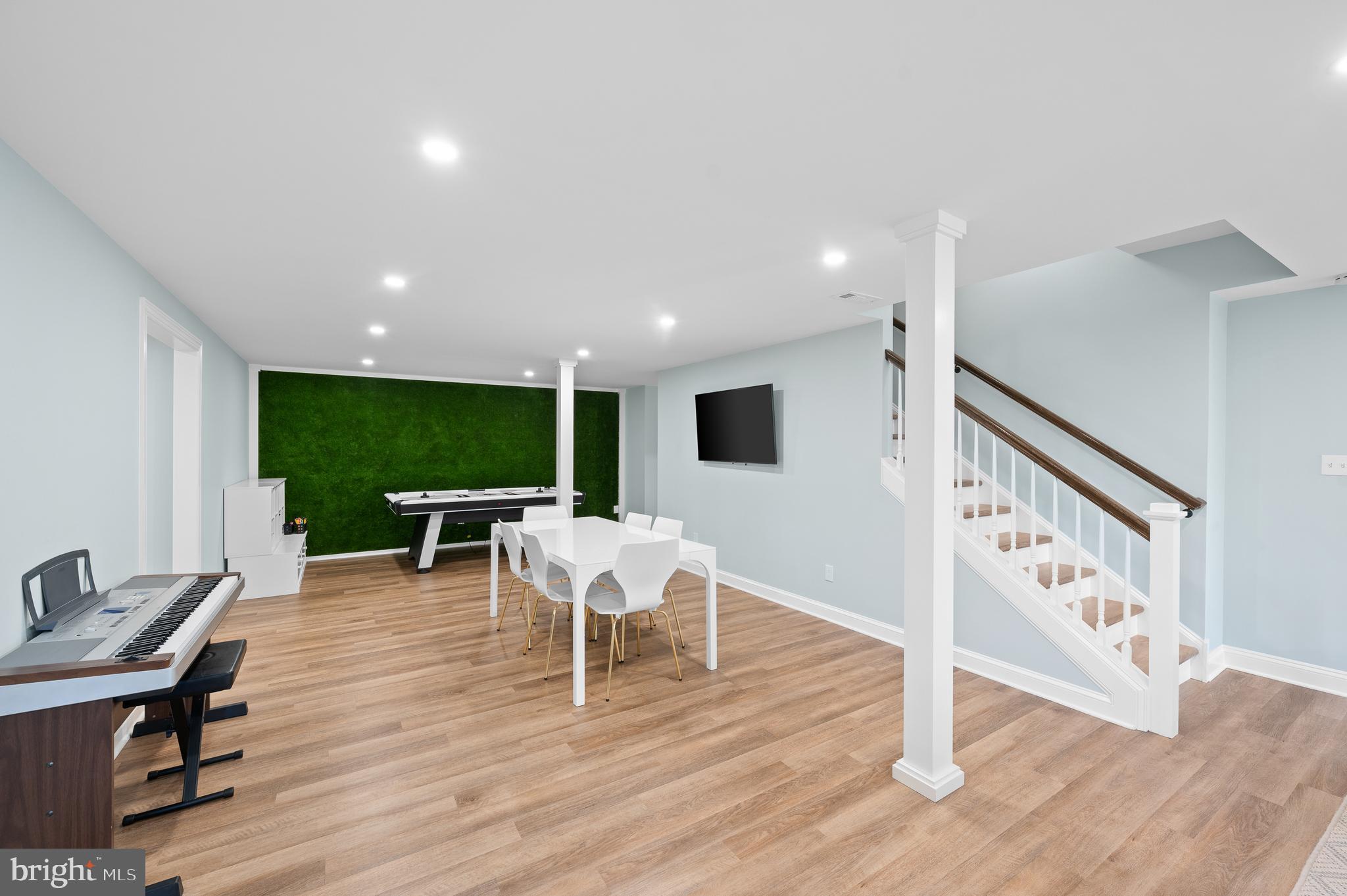 BROOKE FARM - Residential