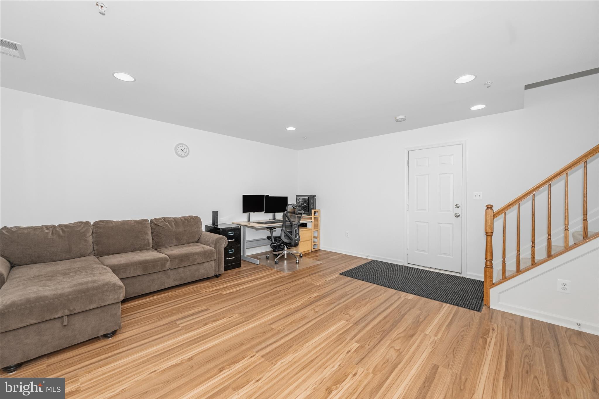HIDDEN CREEK - Residential