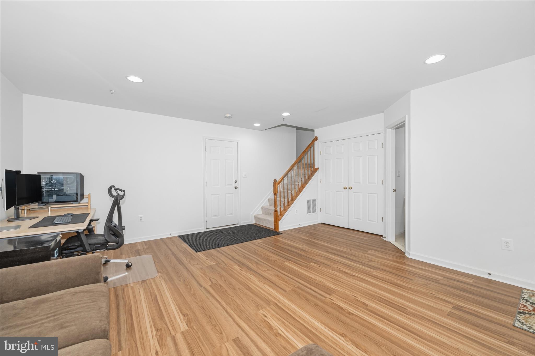 HIDDEN CREEK - Residential