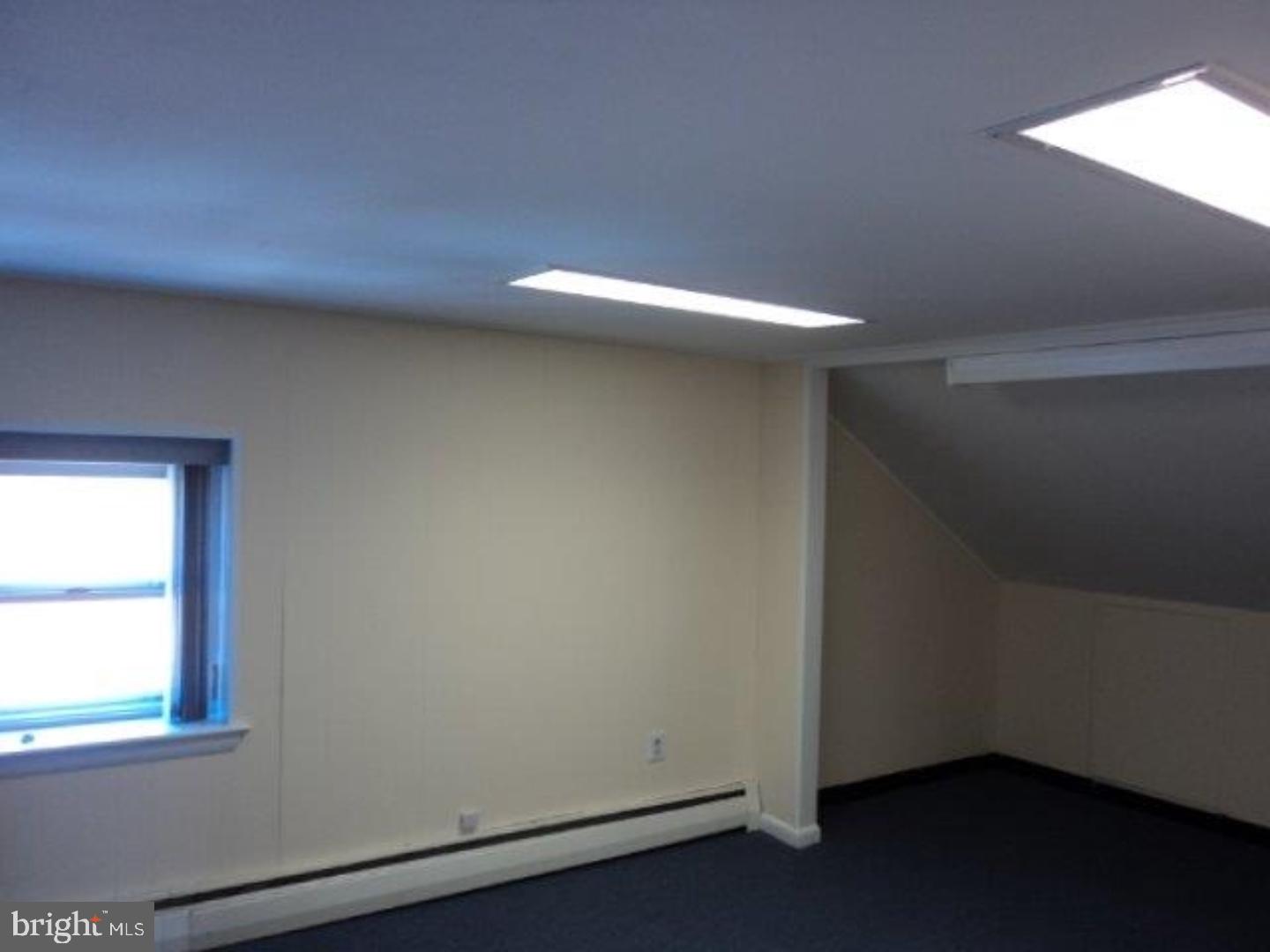 COLESTON - Commercial Sale