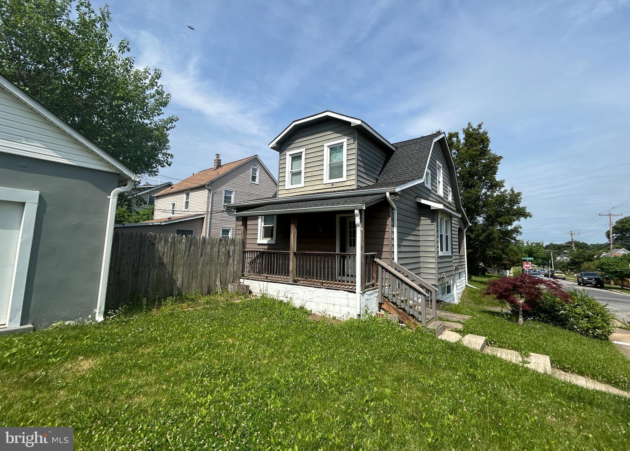 OAK CREST - Residential