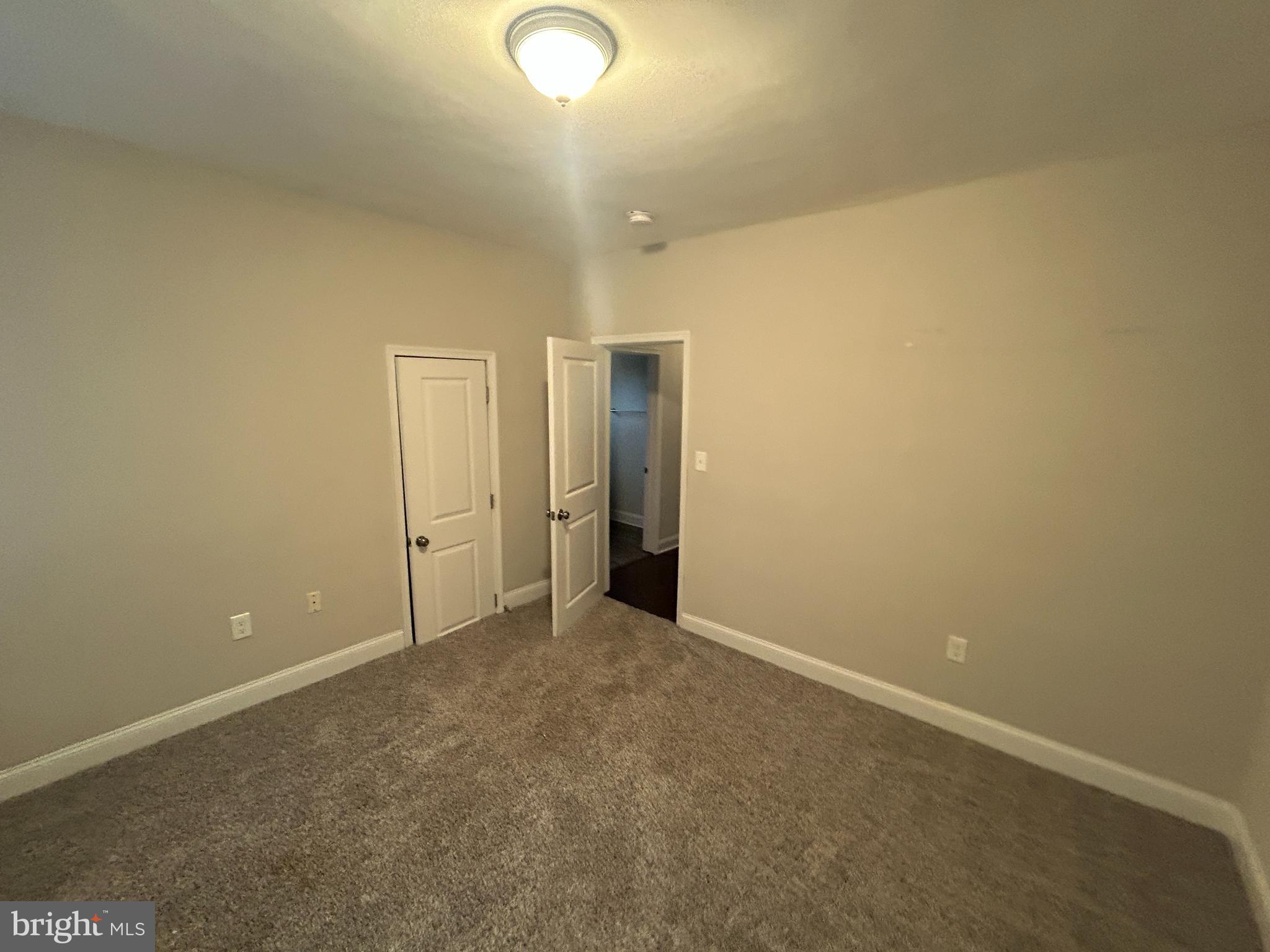 OAK CREST - Residential