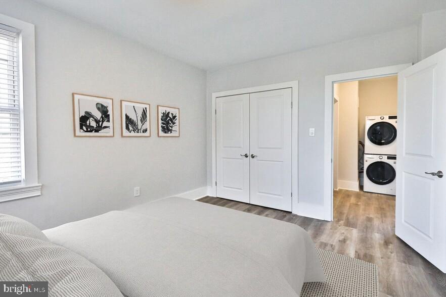 UNIVERSITY CITY - Residential Lease