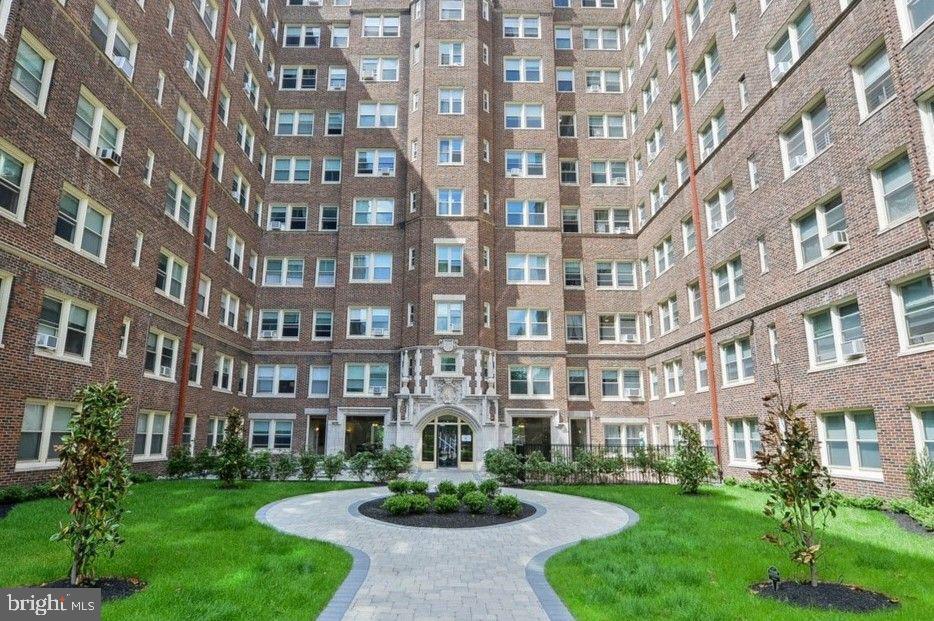 UNIVERSITY CITY - Residential Lease