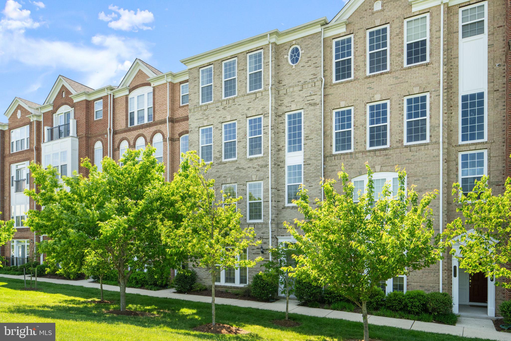 GOOSE CREEK VILLAGE NORTH - Residential