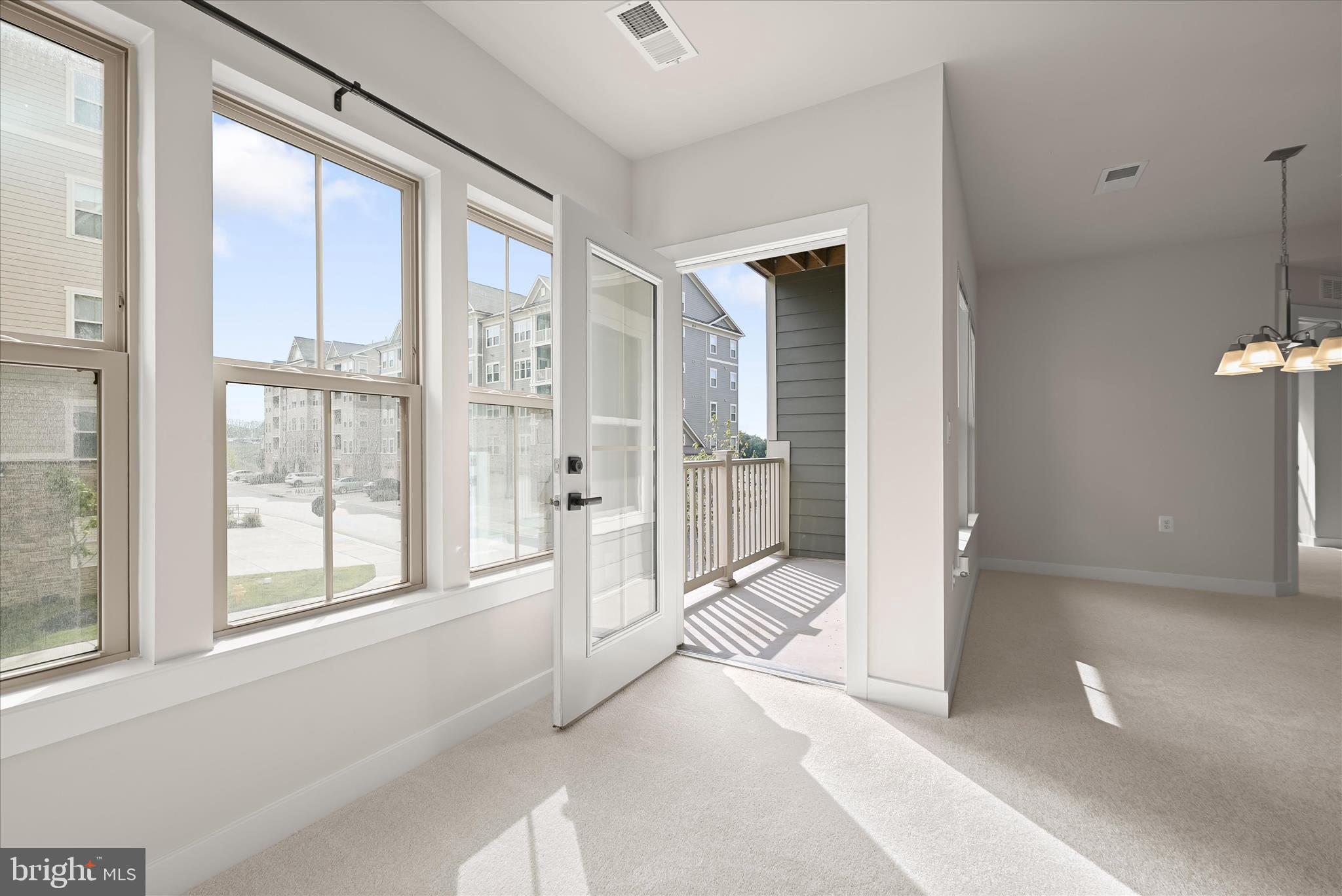 URBANA - Residential