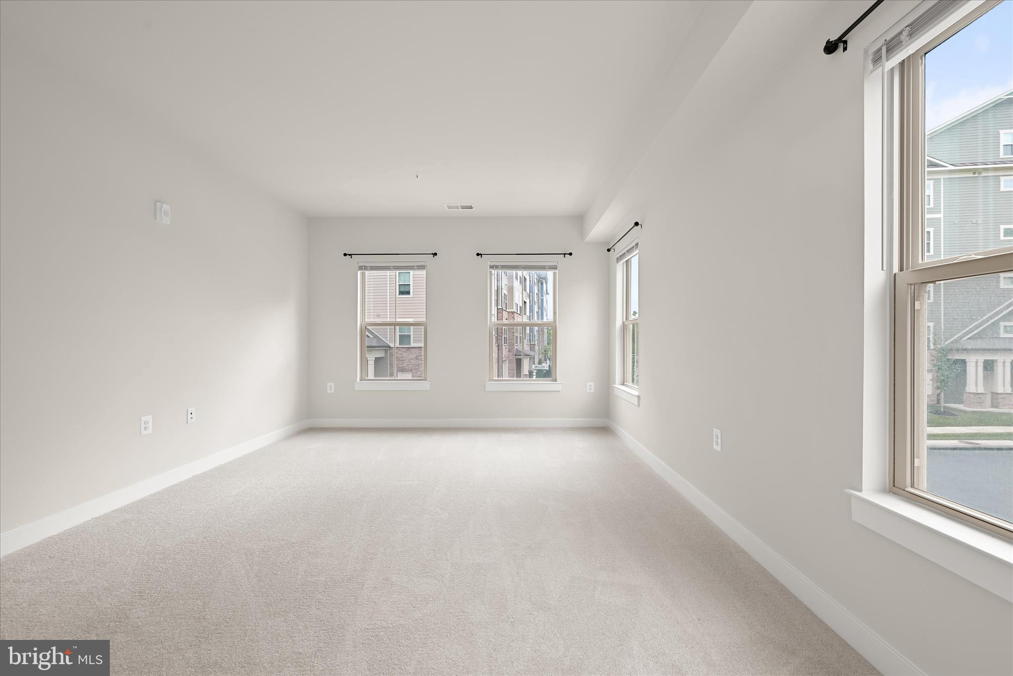 URBANA - Residential