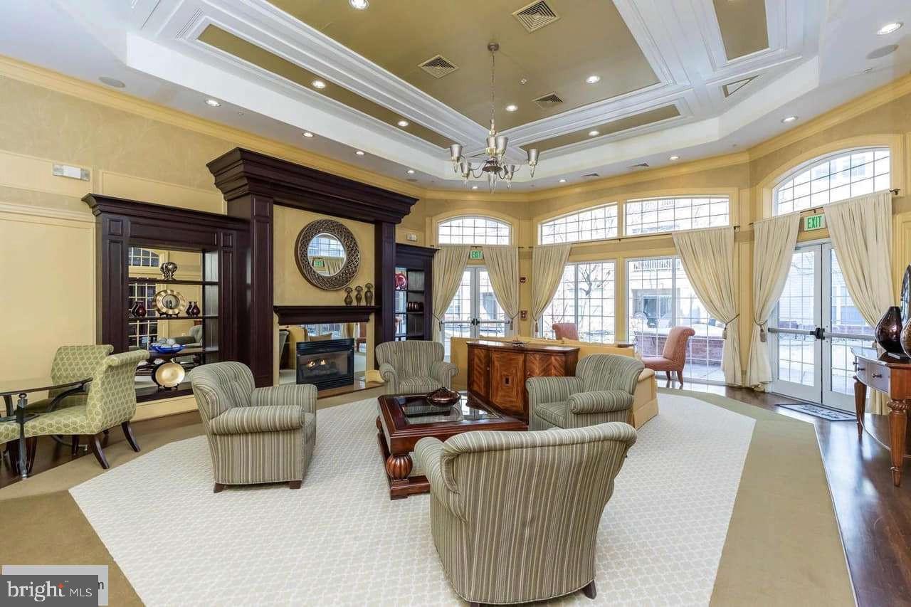 HUNT VALLEY ESTATES - Residential