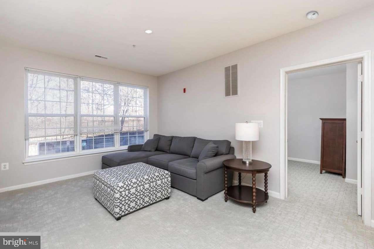 HUNT VALLEY ESTATES - Residential