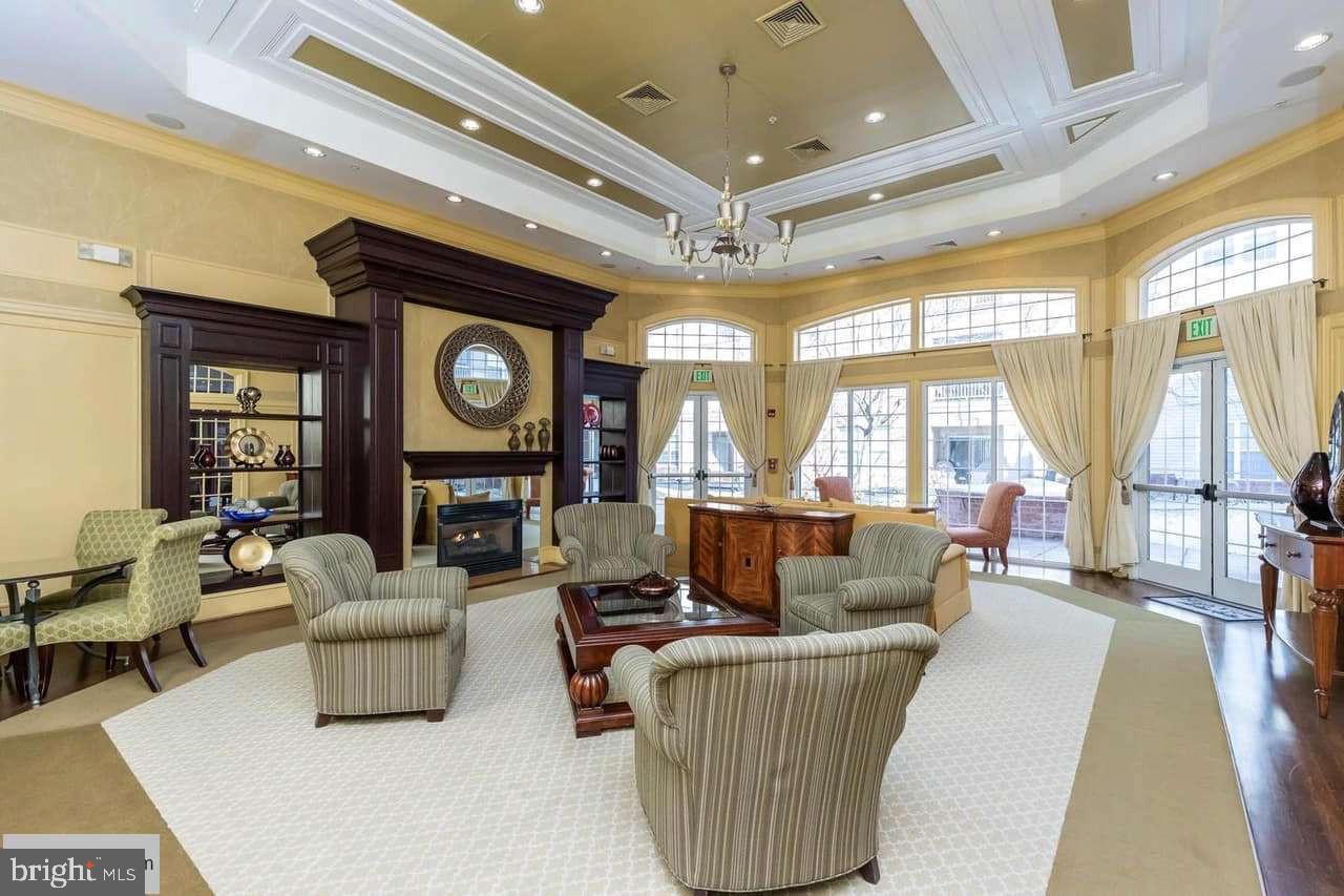 HUNT VALLEY ESTATES - Residential