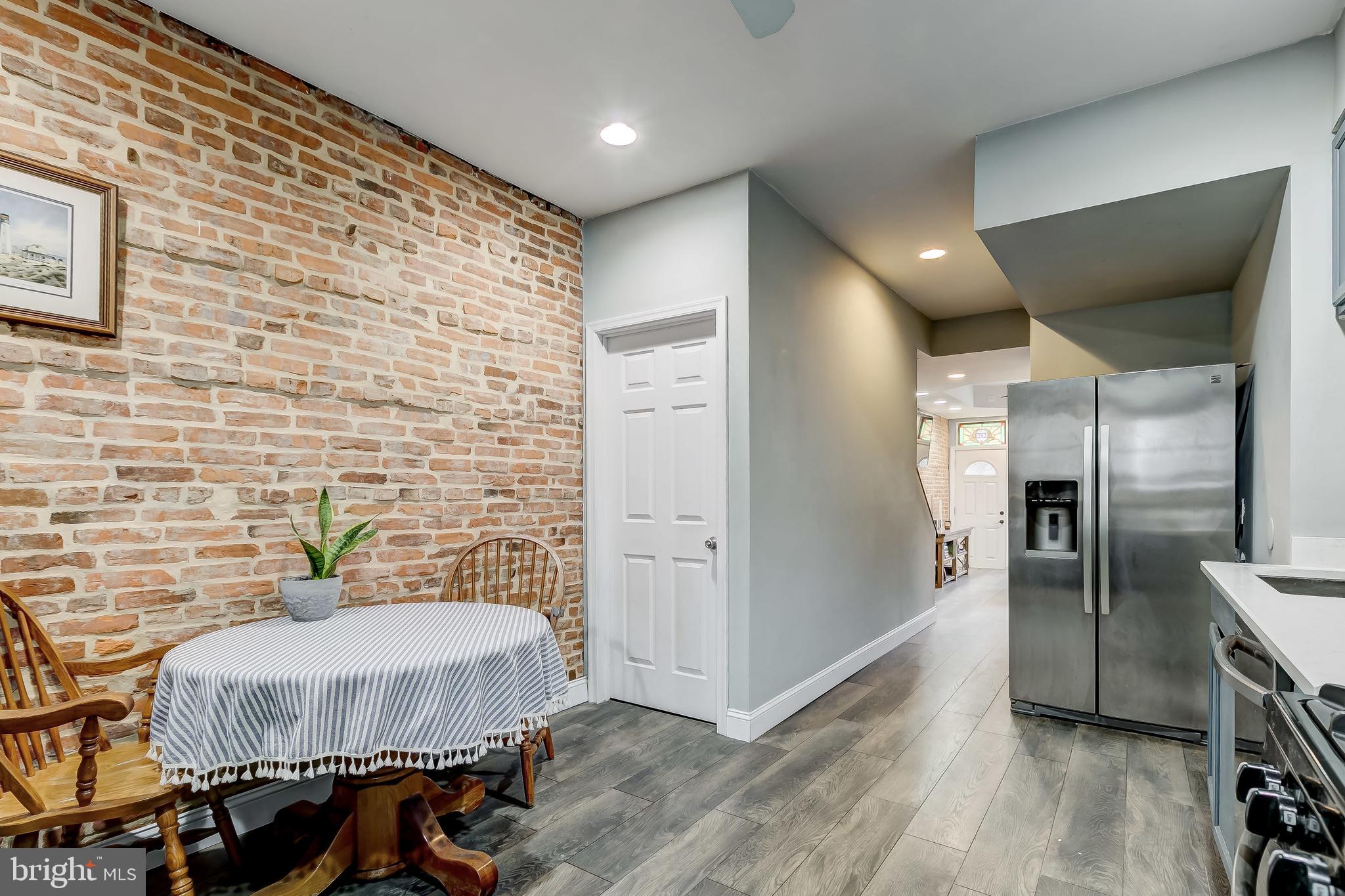 LOCUST POINT - Residential Lease