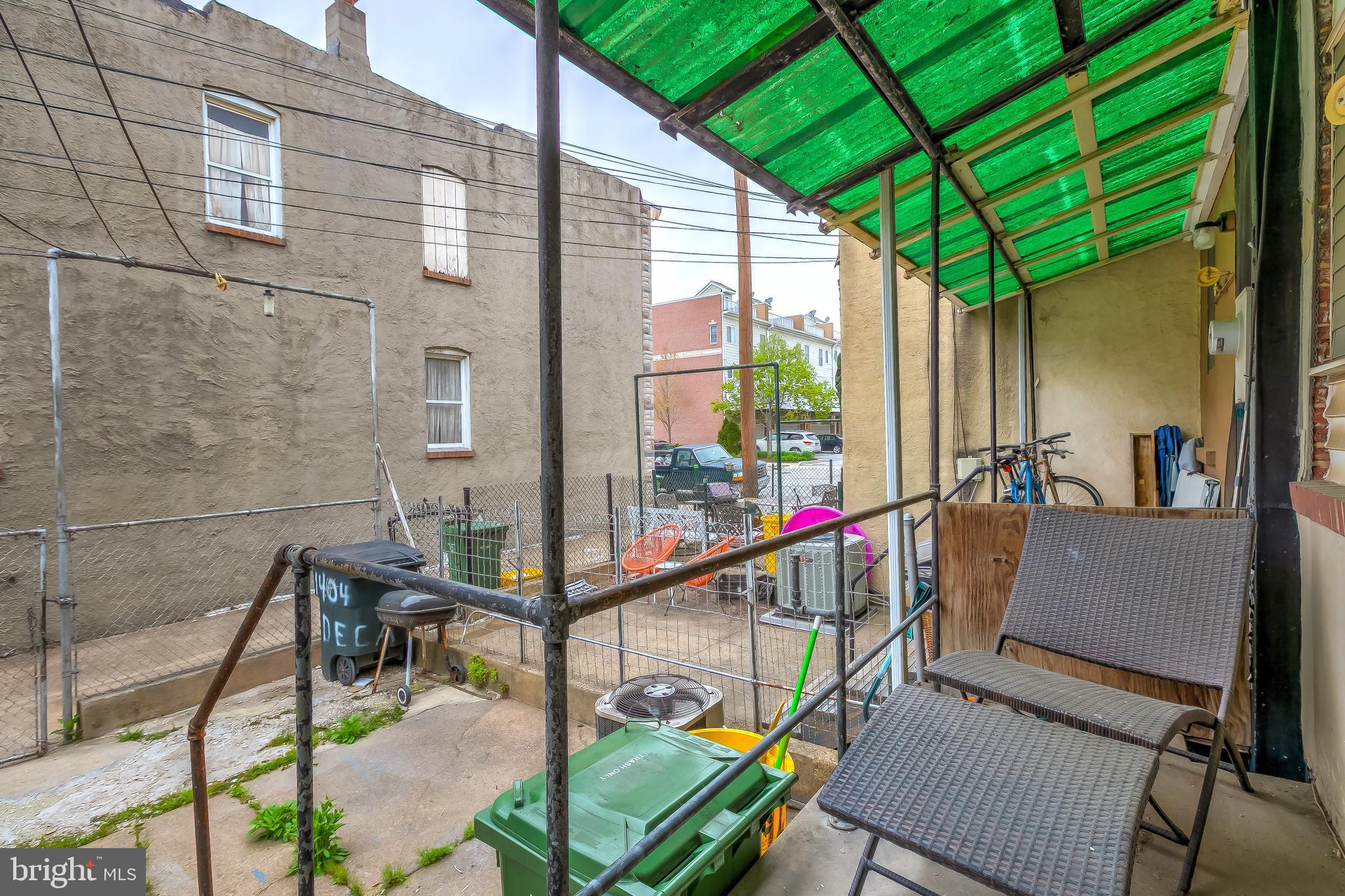 LOCUST POINT - Residential Lease