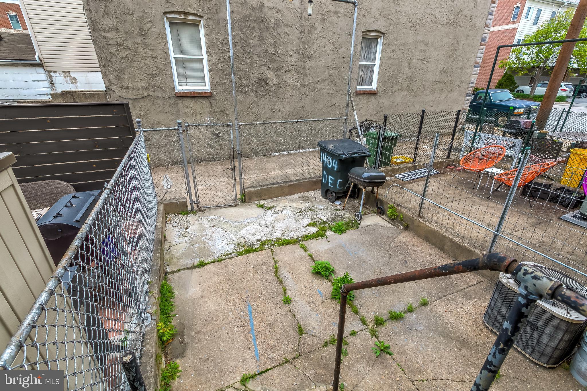 LOCUST POINT - Residential Lease