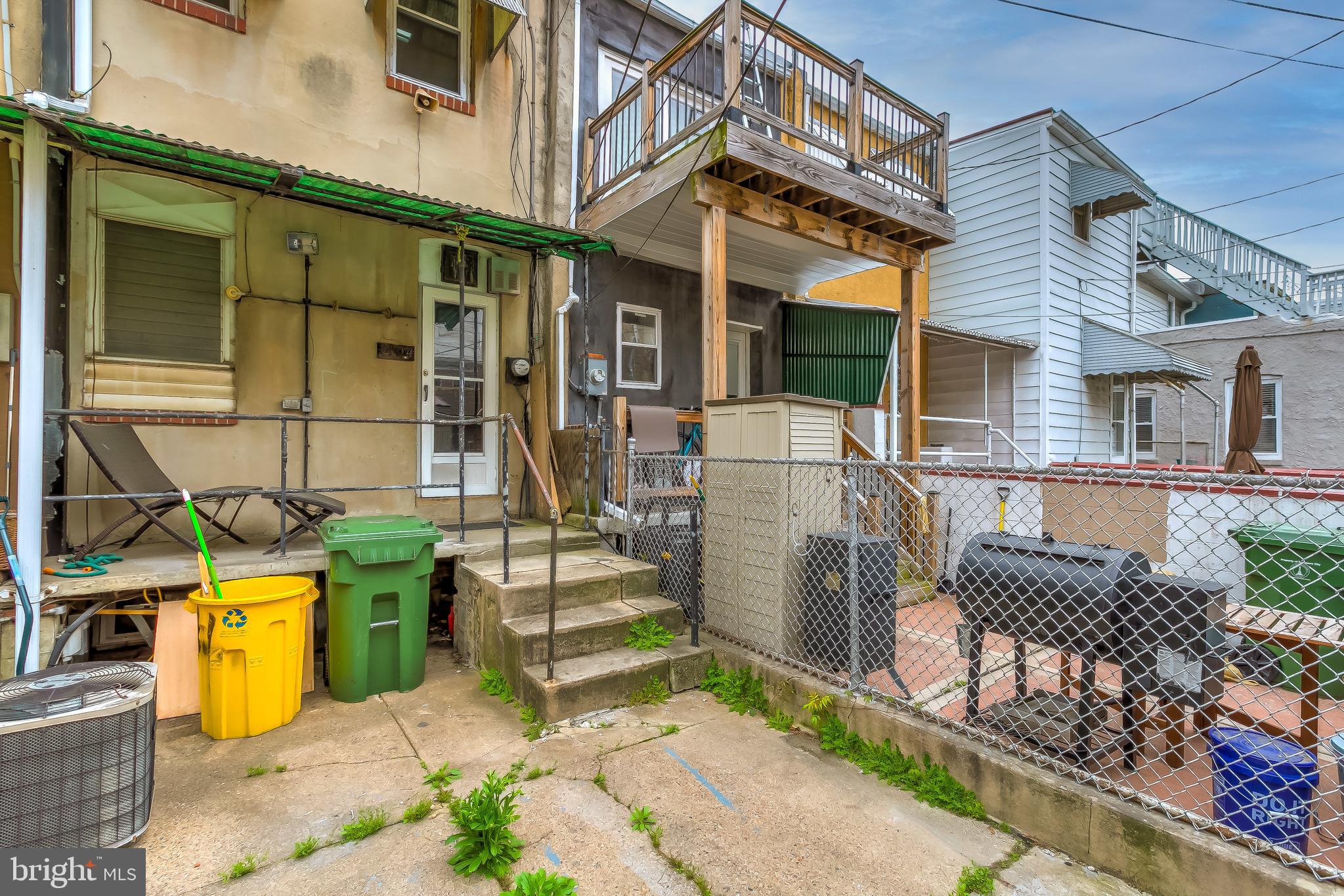 LOCUST POINT - Residential Lease
