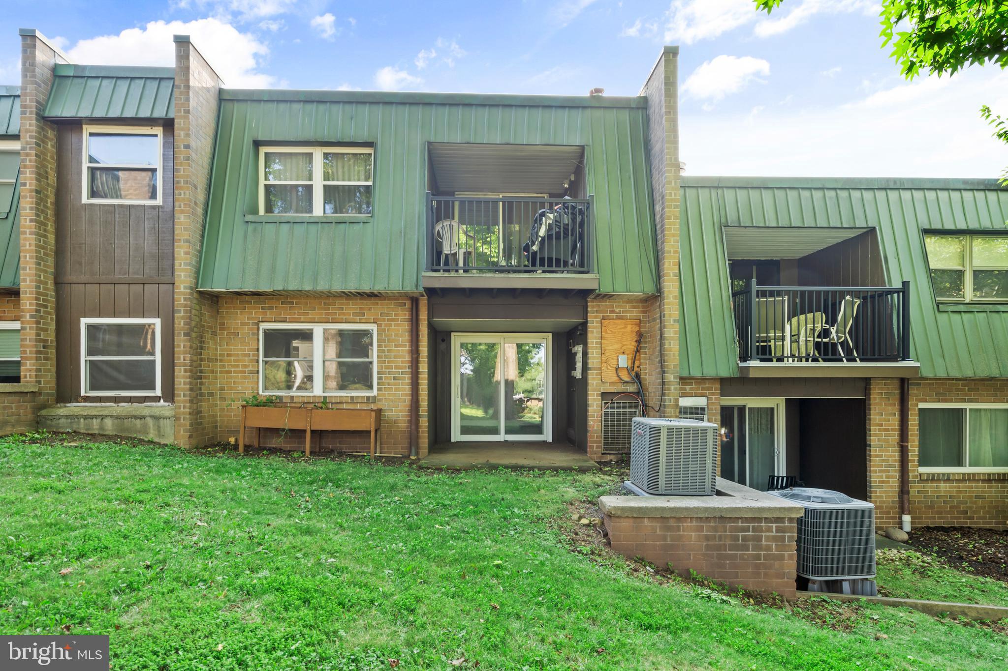 THE MEADOWS - Residential