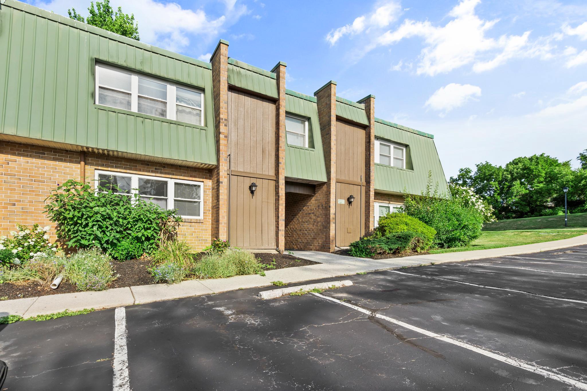 THE MEADOWS - Residential