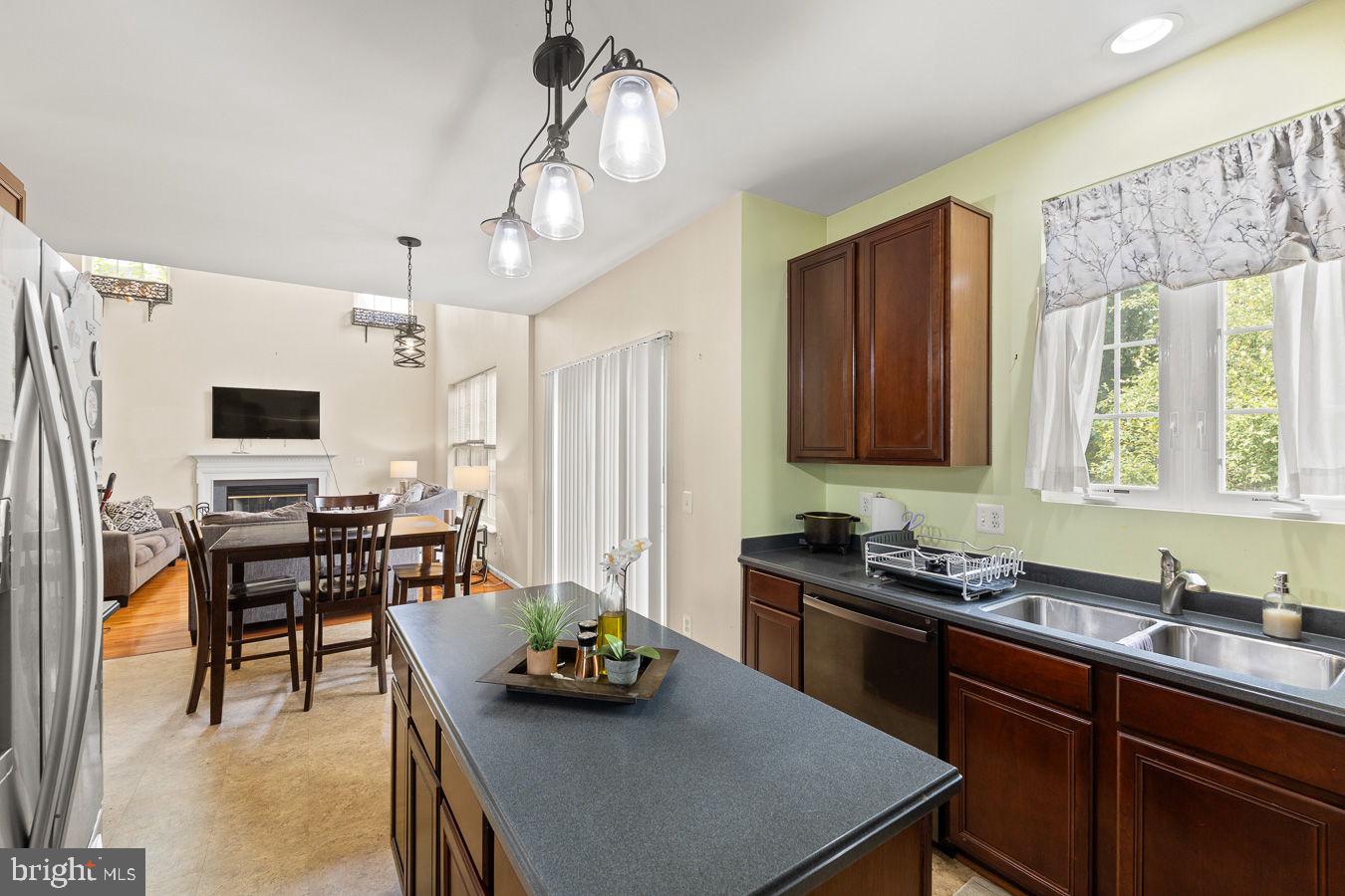 MOUNTAIN VALLEY - Residential