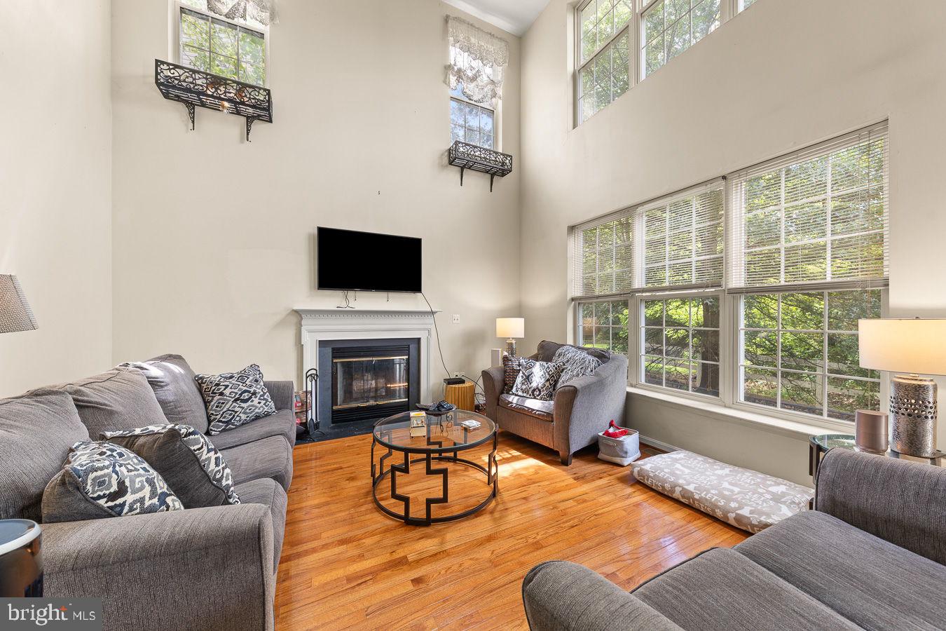 MOUNTAIN VALLEY - Residential