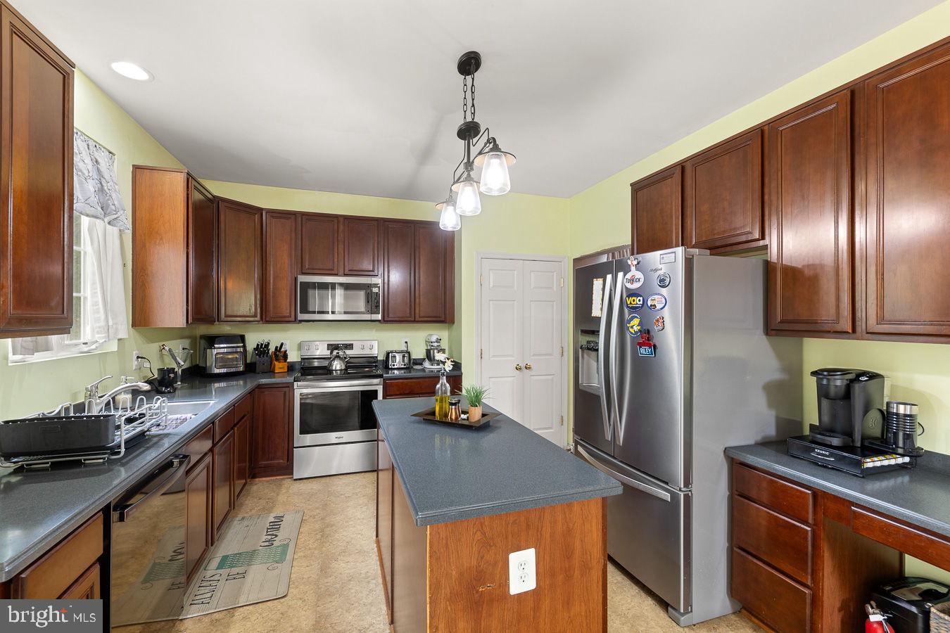 MOUNTAIN VALLEY - Residential