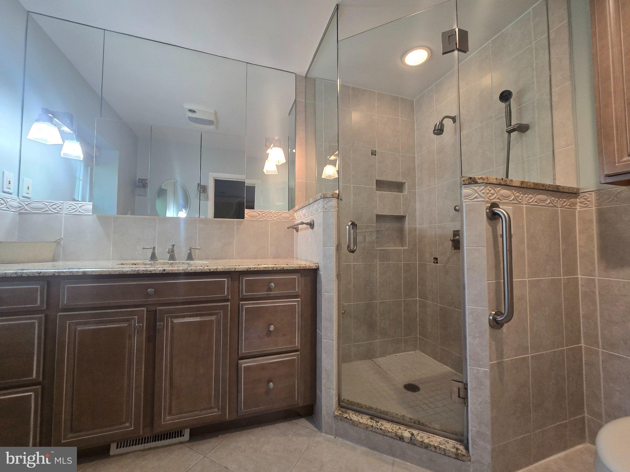 ELKINS PARK - Residential