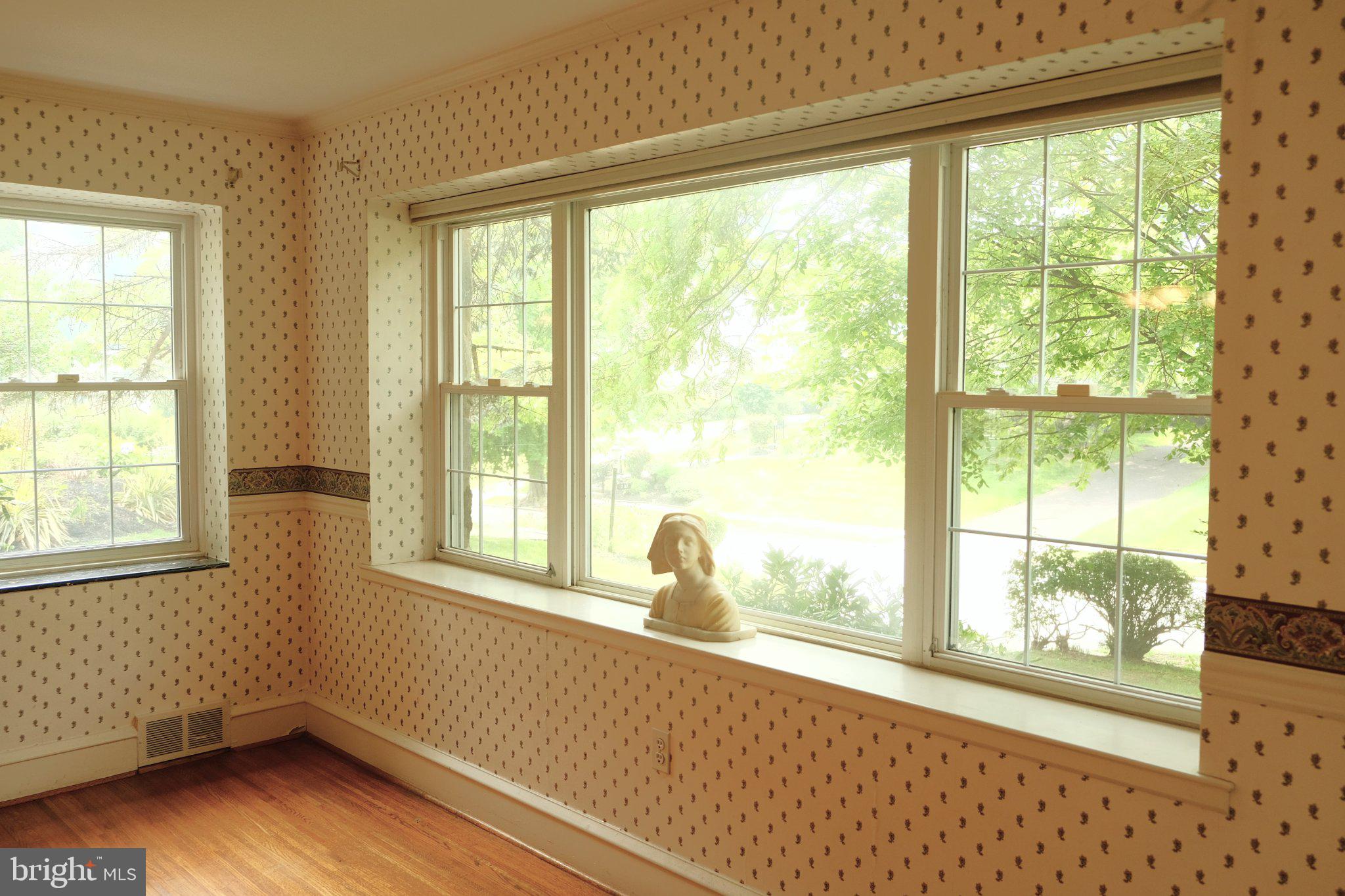 ELKINS PARK - Residential