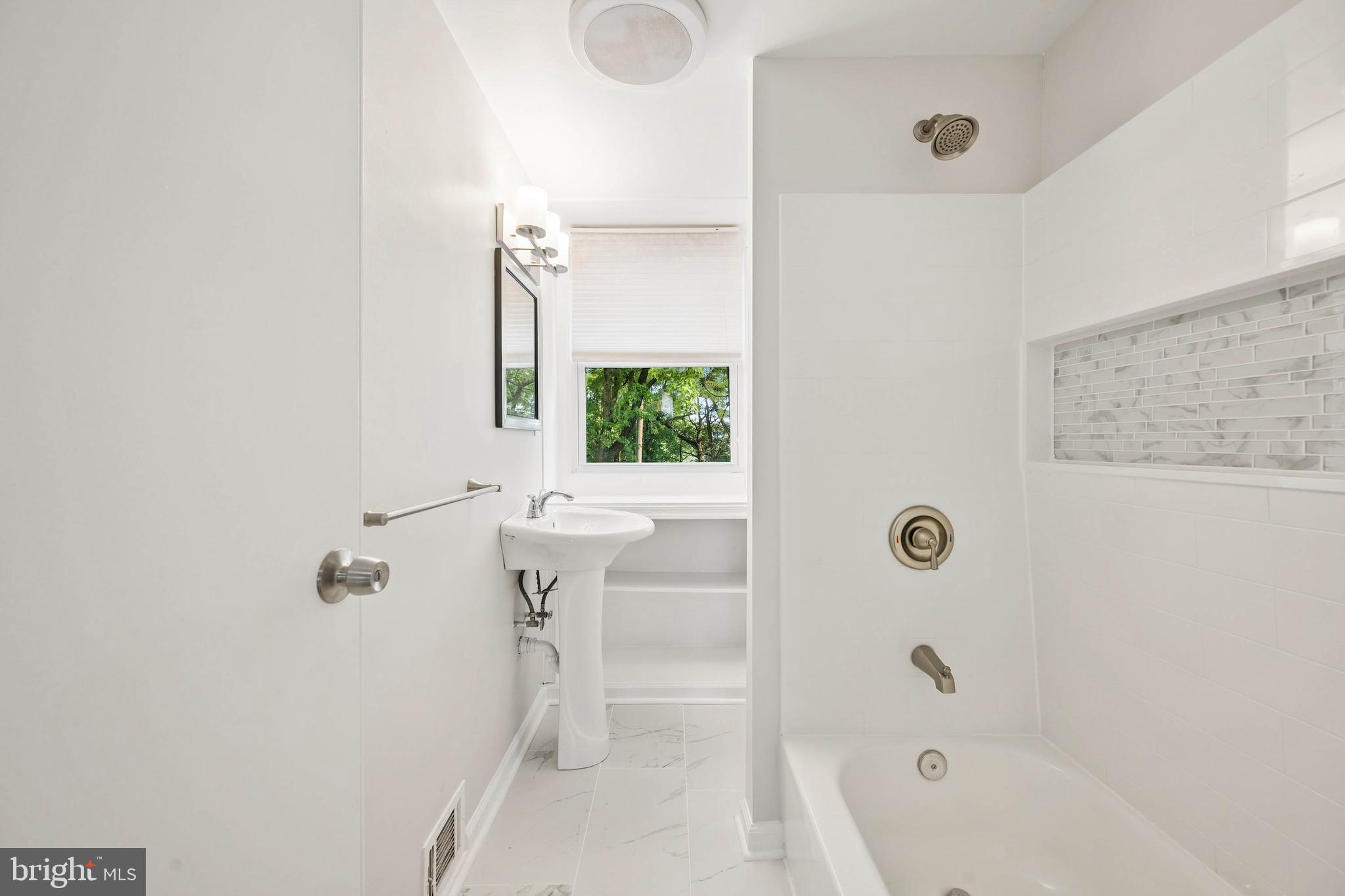 PARKSIDE HEIGHTS - Residential