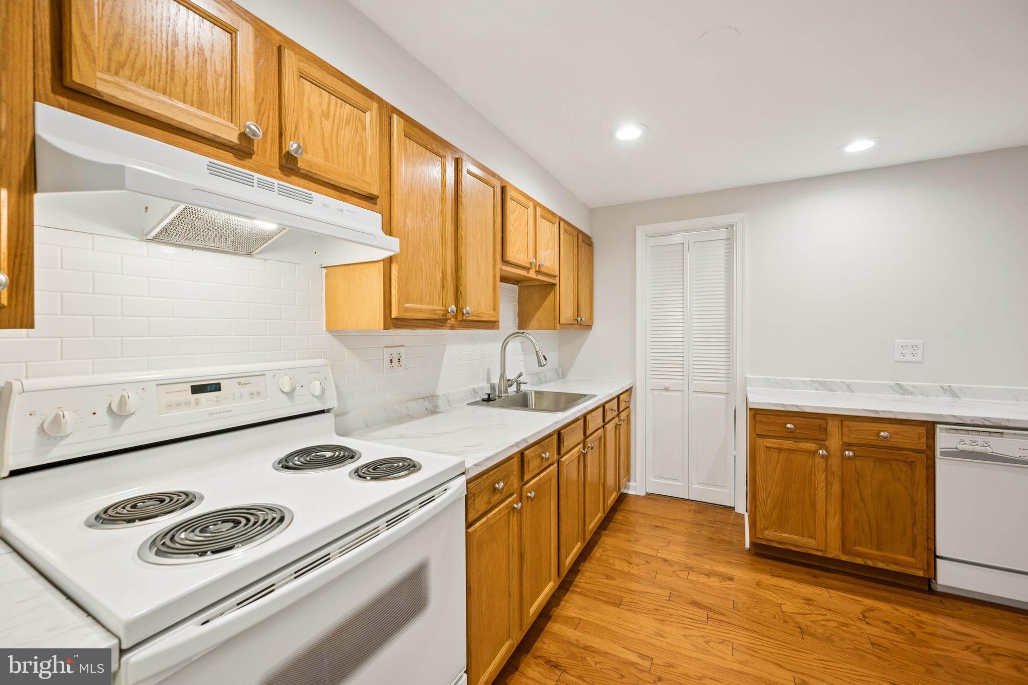 PARKSIDE HEIGHTS - Residential
