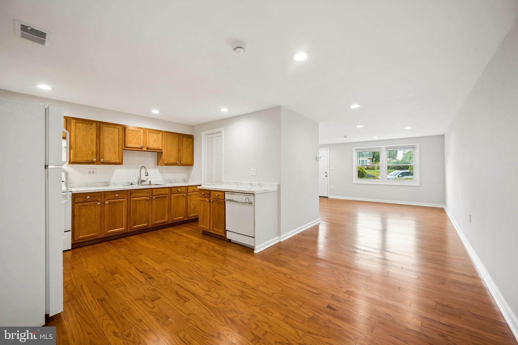 PARKSIDE HEIGHTS - Residential