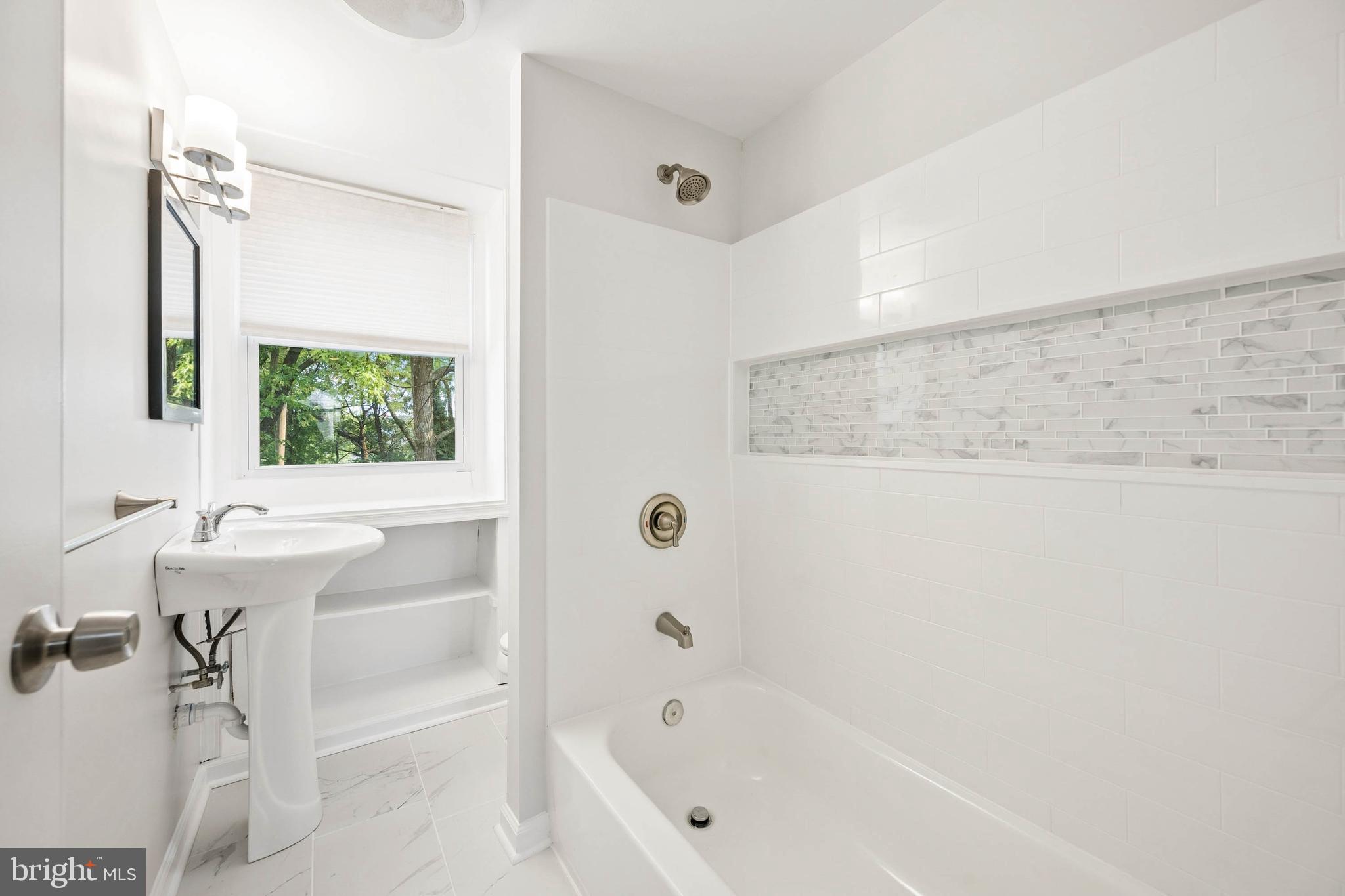 PARKSIDE HEIGHTS - Residential