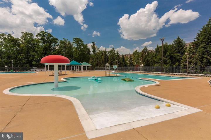 CHASE AT BELMONT COUNTRY - Residential