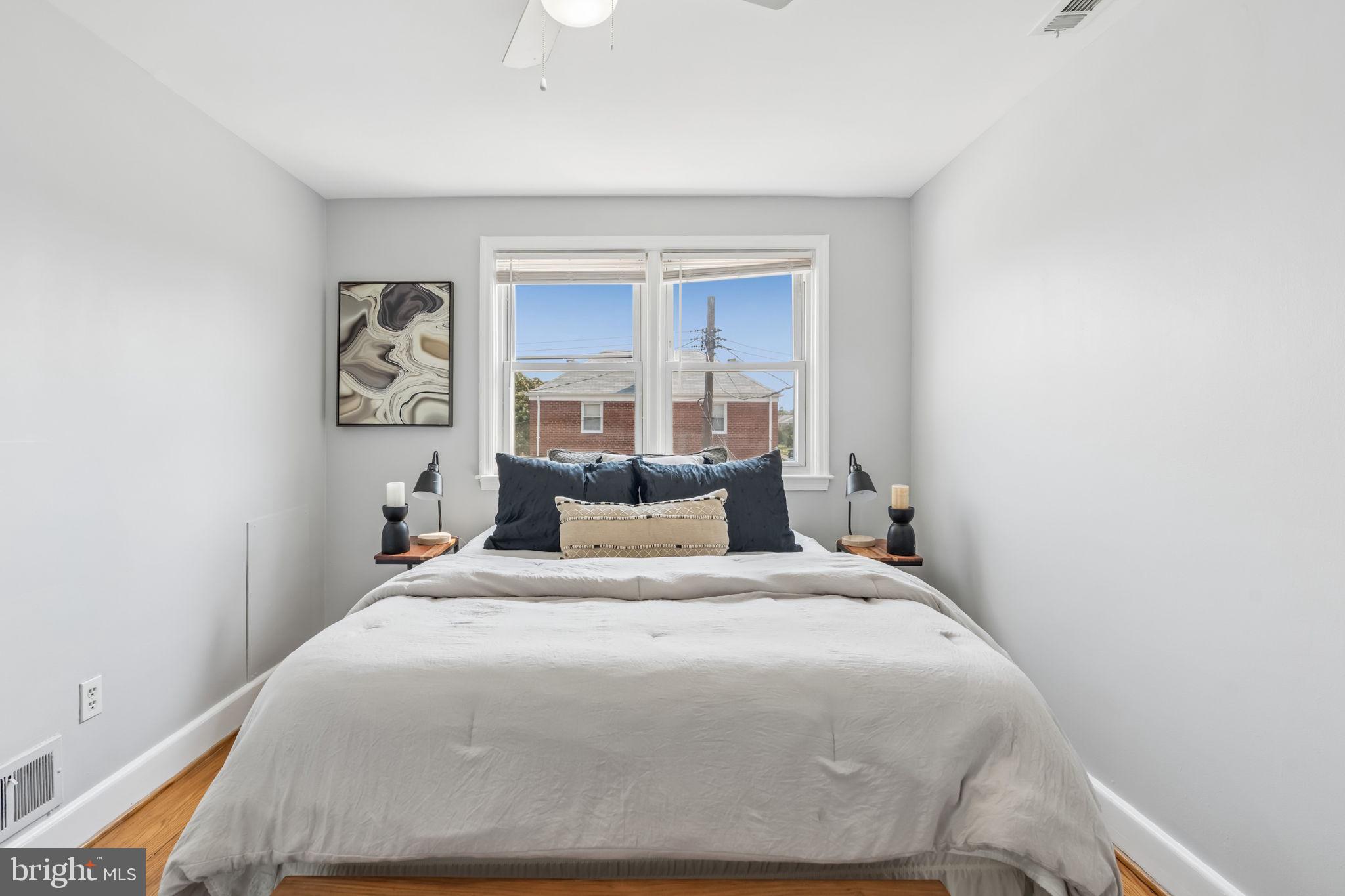 HAWTHORNE - Residential
