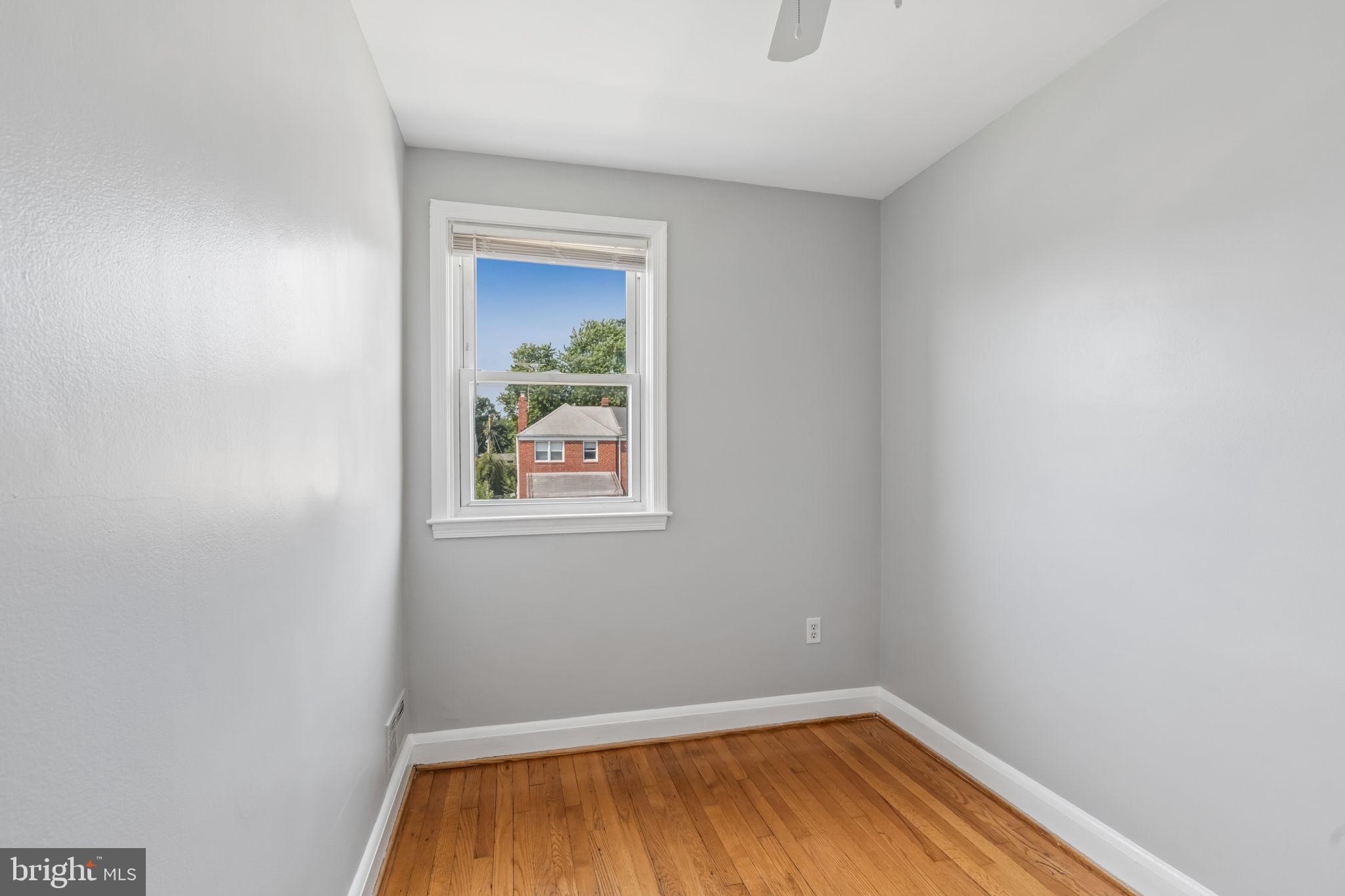 HAWTHORNE - Residential