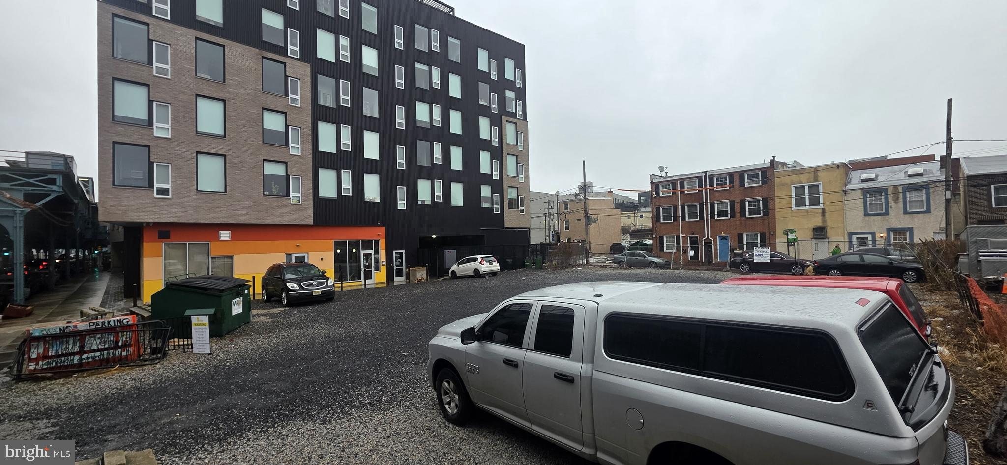 FISHTOWN - Land