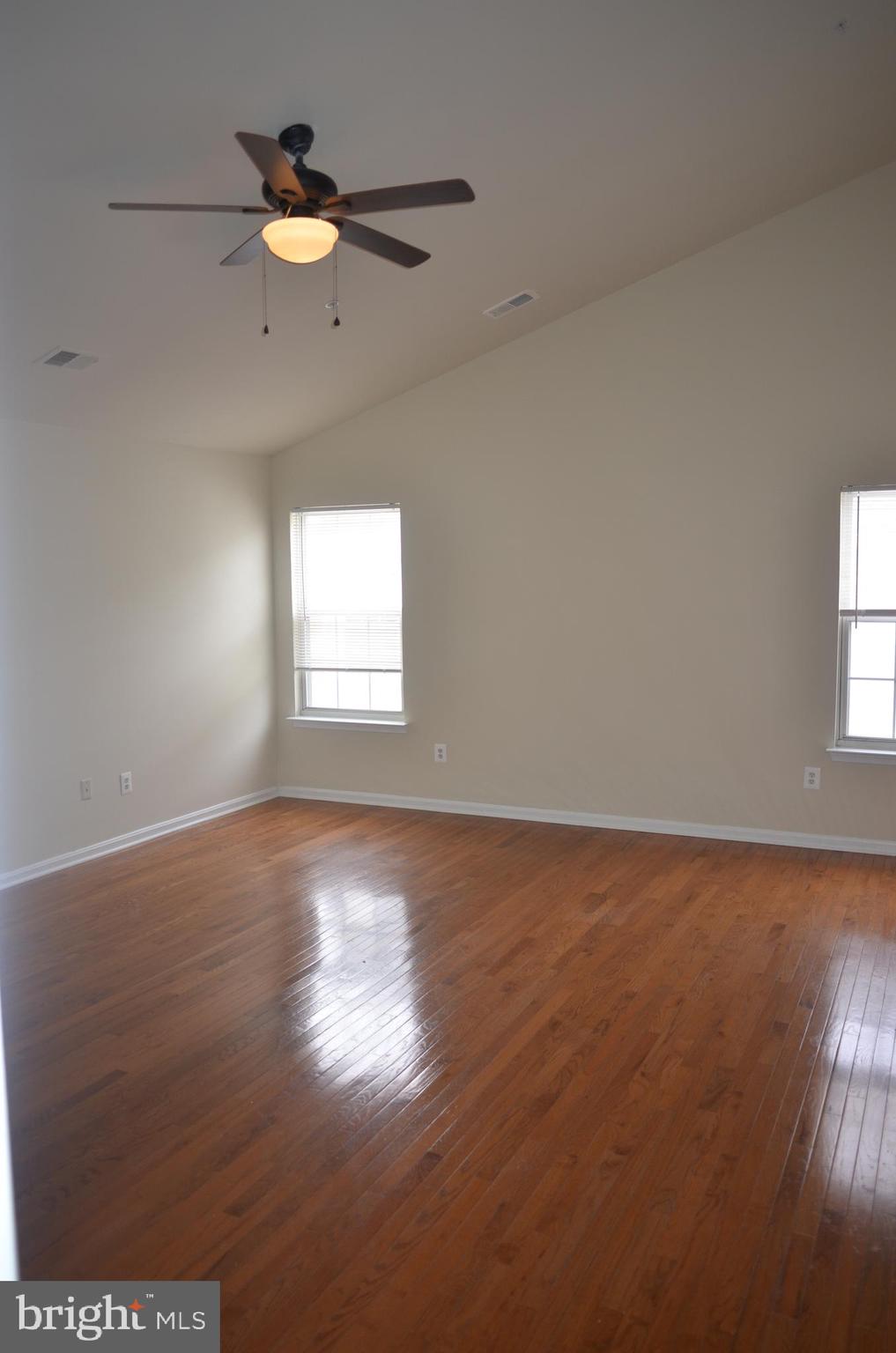 CHEVERLY OAKS - Residential