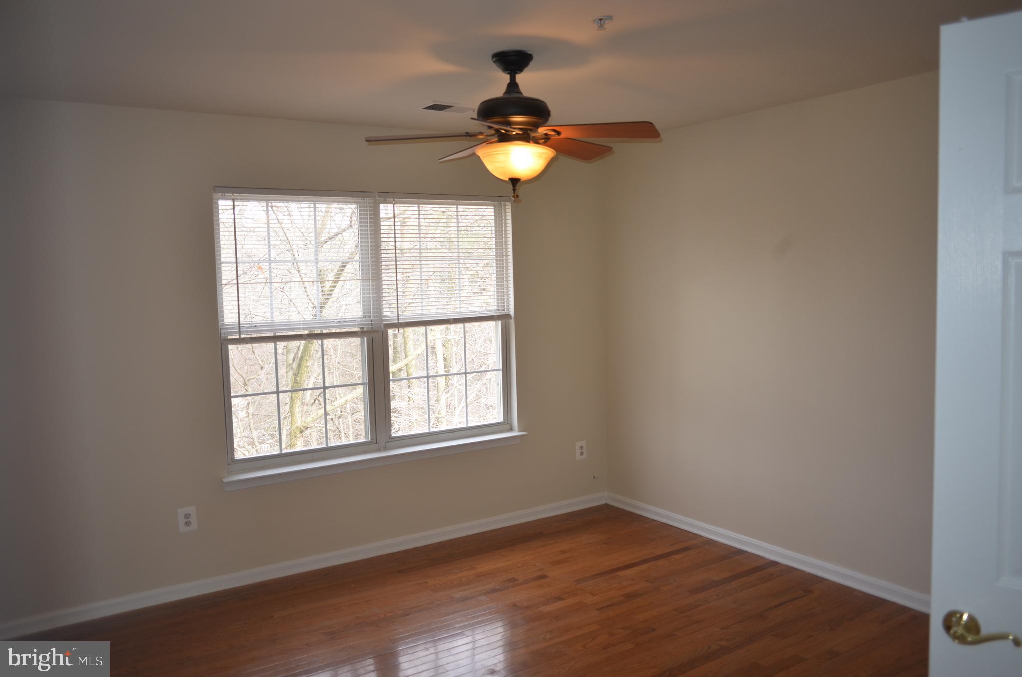 CHEVERLY OAKS - Residential