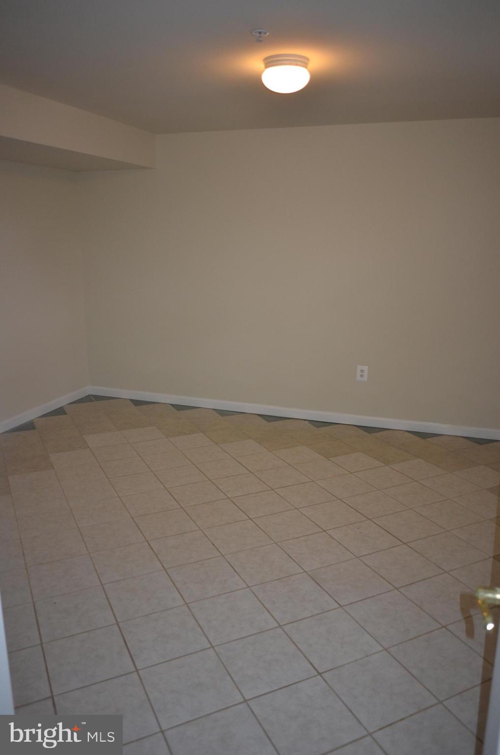 CHEVERLY OAKS - Residential