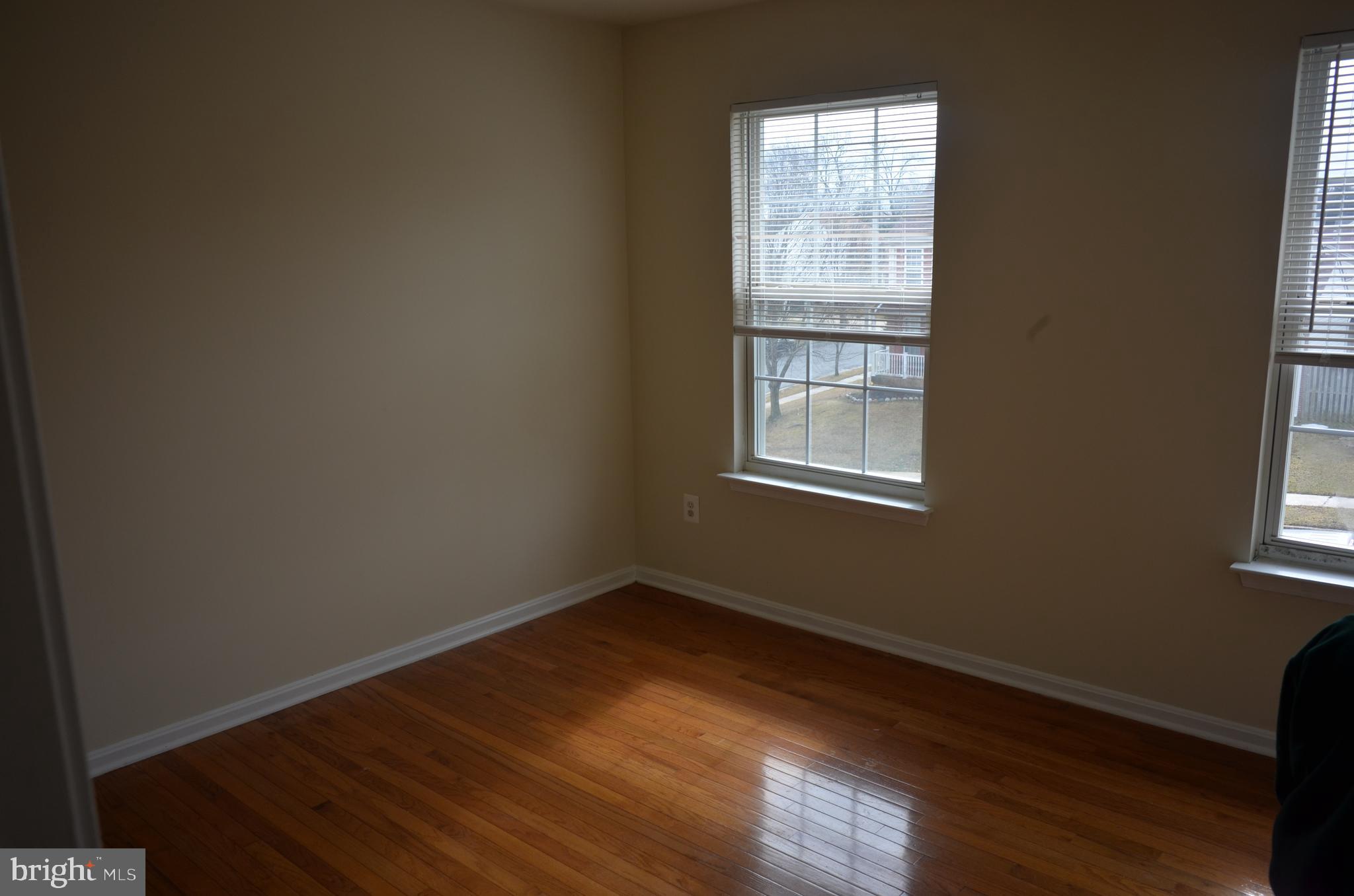CHEVERLY OAKS - Residential
