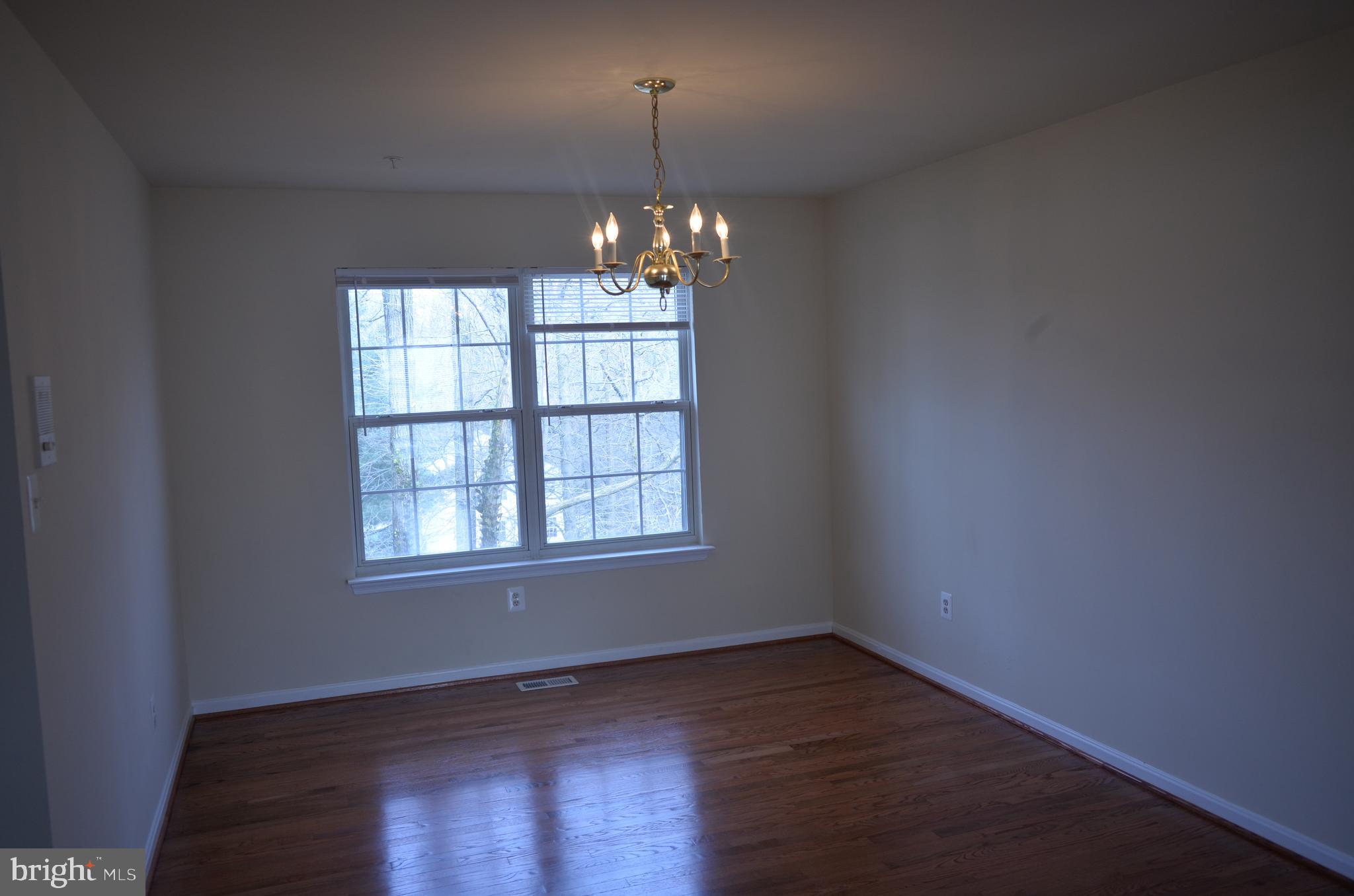 CHEVERLY OAKS - Residential