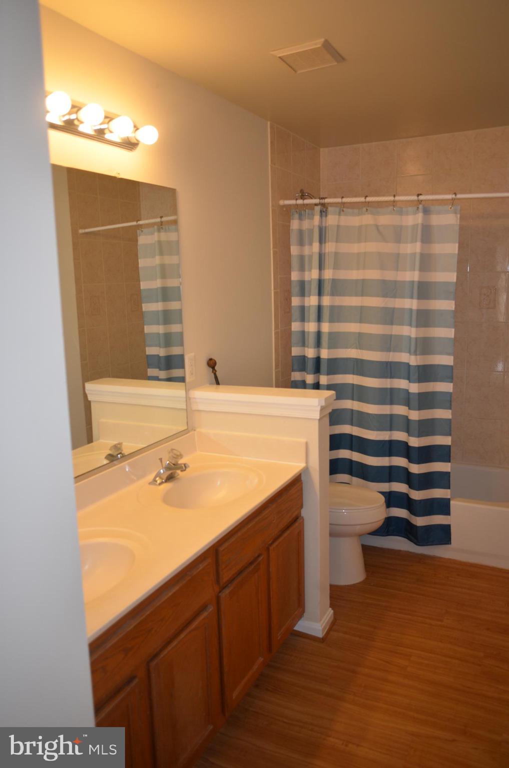 CHEVERLY OAKS - Residential